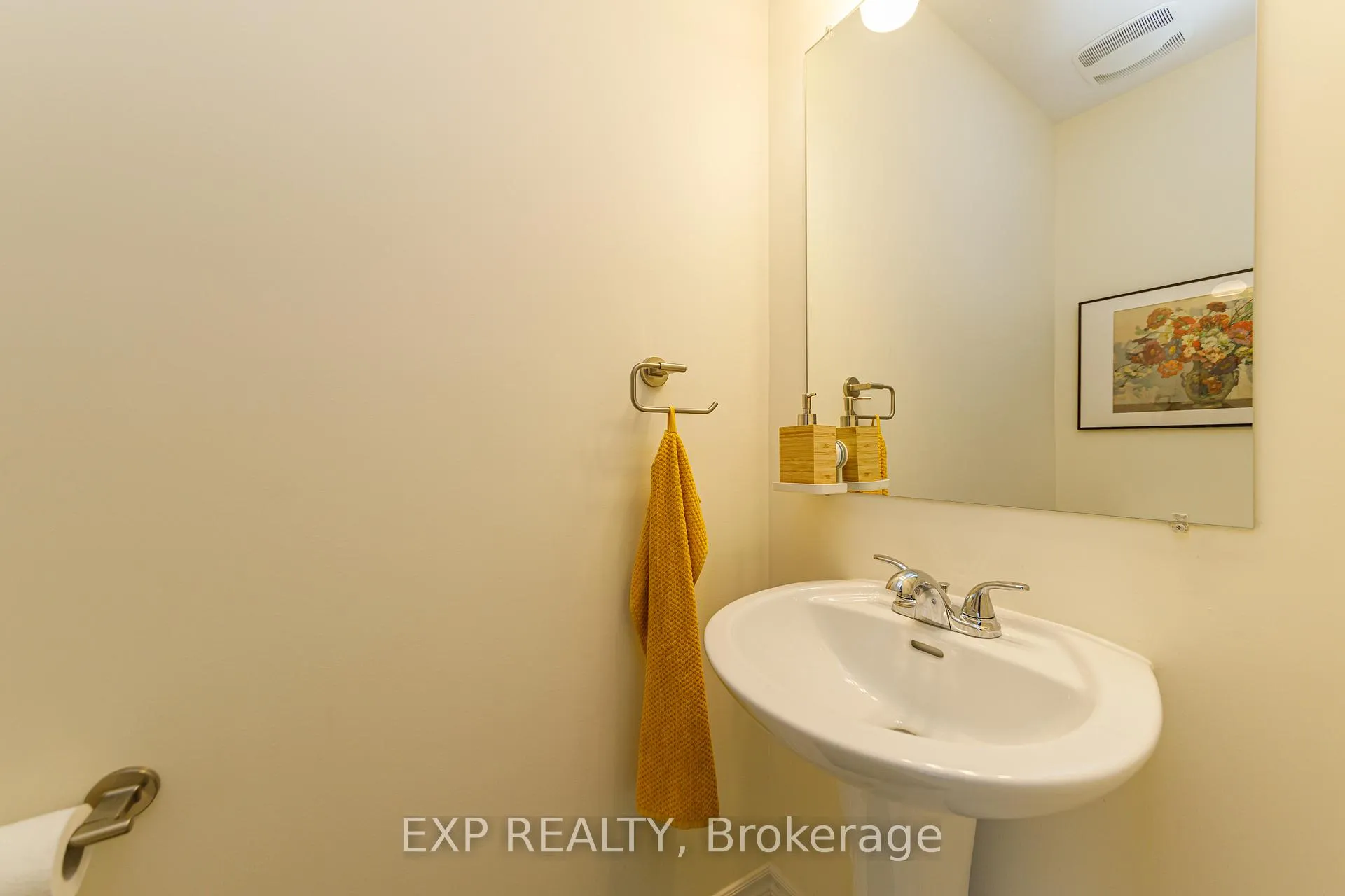 Photo 6 of 172 Parkrose Private, Ottawa, Chatelaine Village — HOMEH