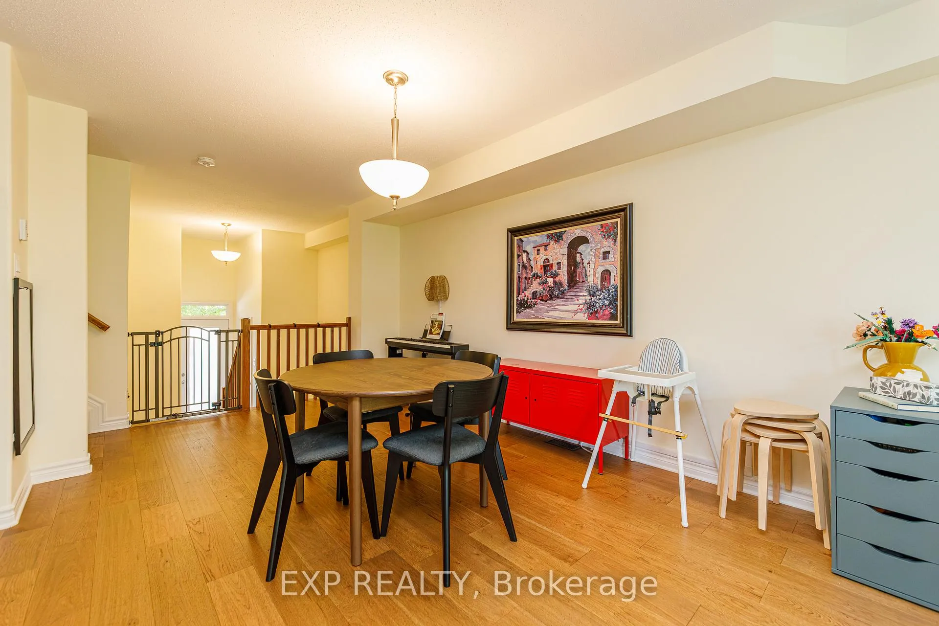 Photo 9 of 172 Parkrose Private, Ottawa, Chatelaine Village — HOMEH