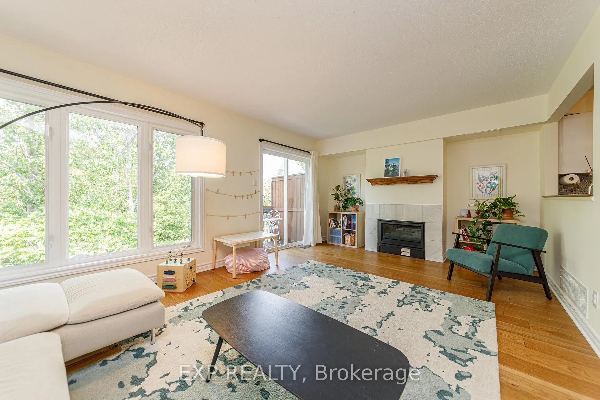 Photo 12 of 172 Parkrose Private, Ottawa, Chatelaine Village — HOMEH