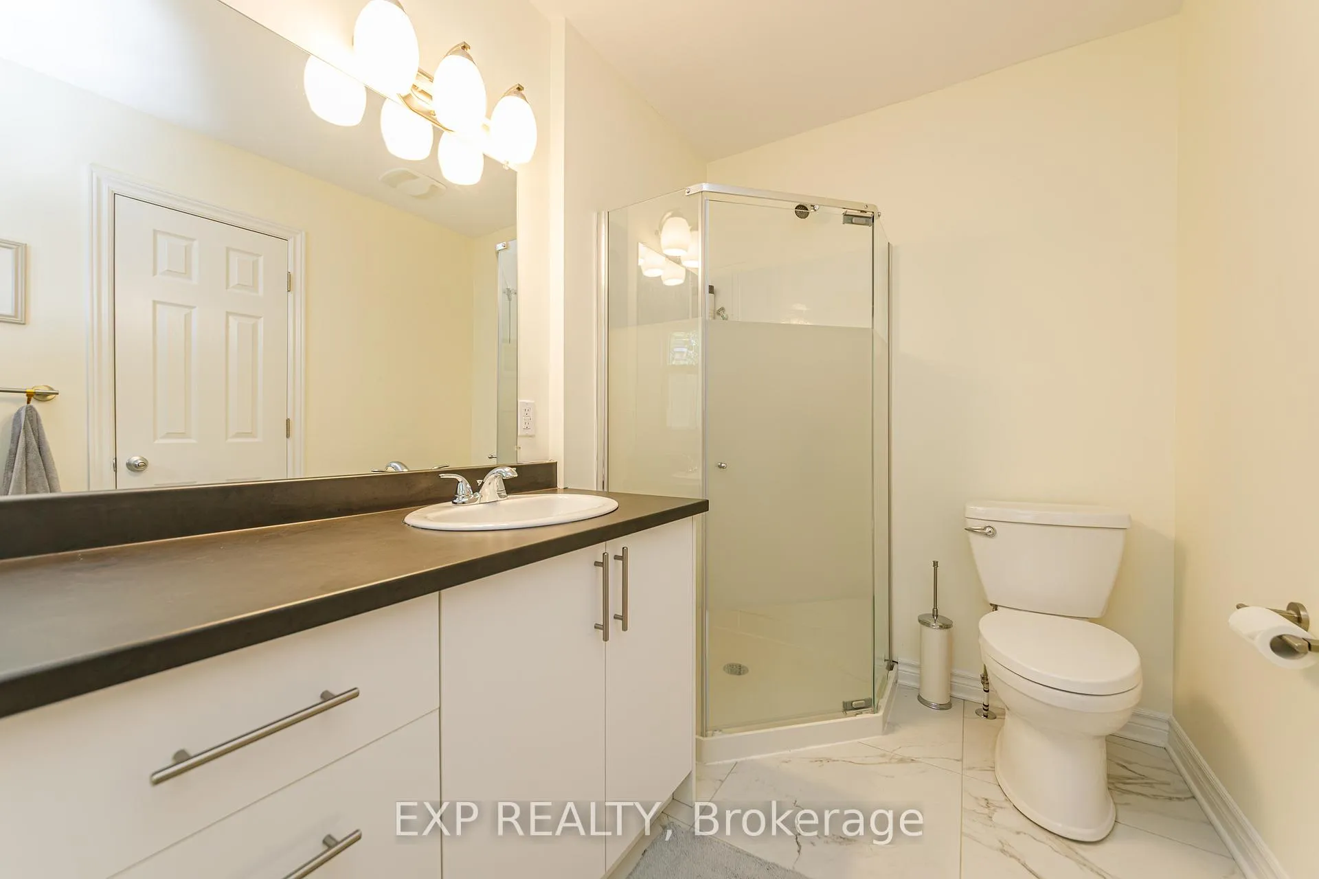 Photo 30 of 172 Parkrose Private, Ottawa, Chatelaine Village — HOMEH