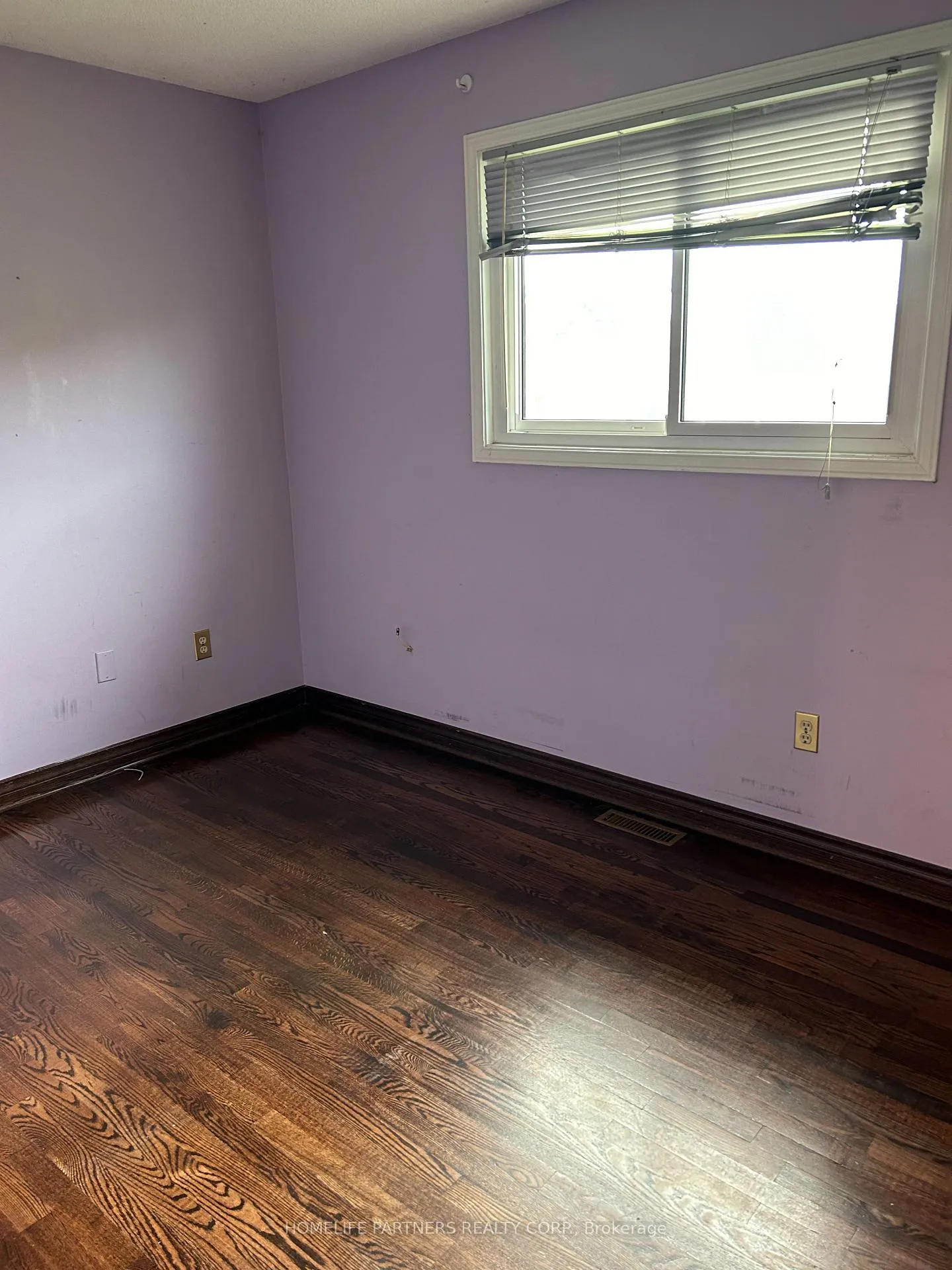 Photo 9 of Unit Upper, 17 Ashburn Crescent, Vaughan, East Woodbridge — HOMEH