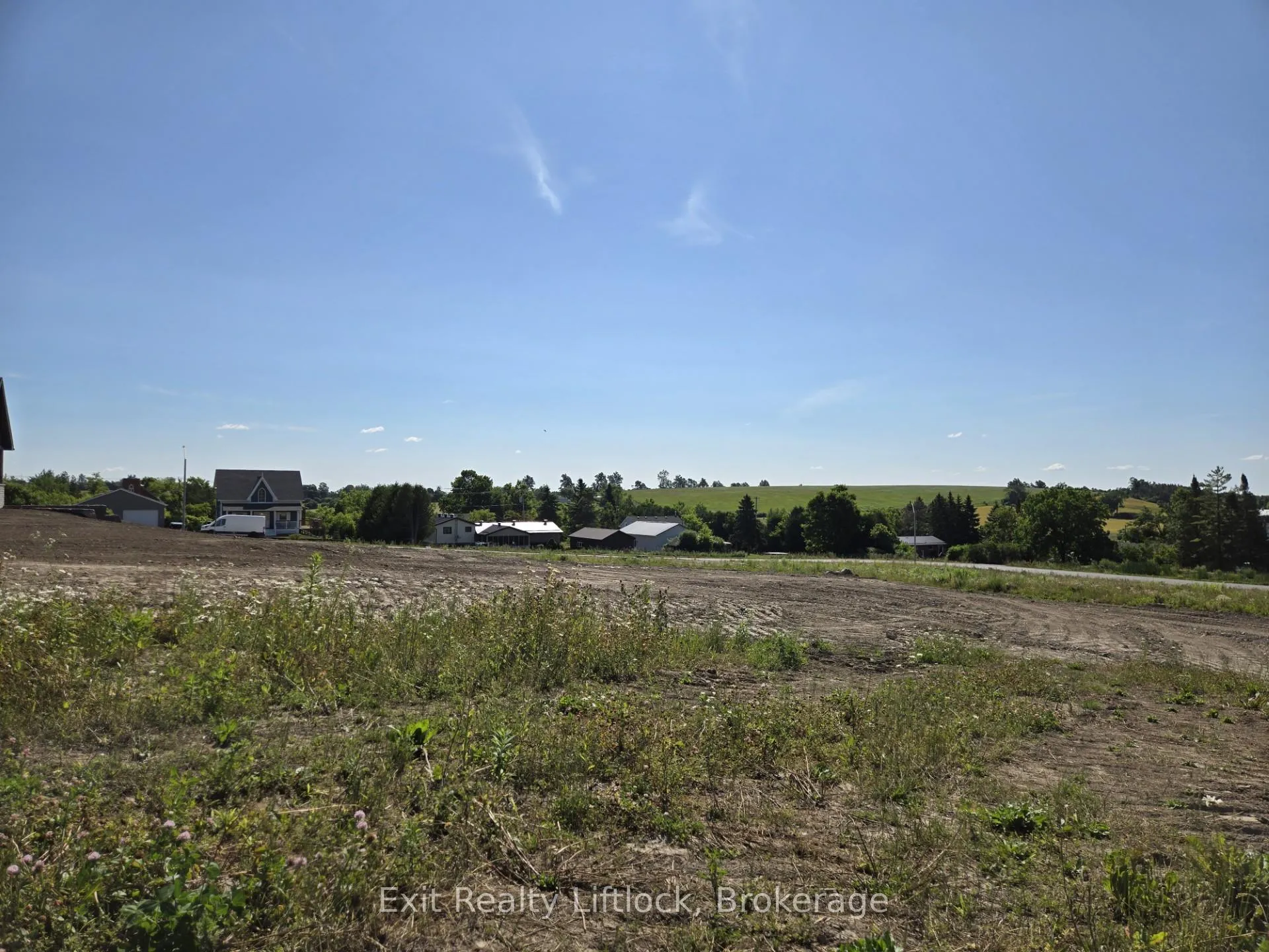 Photo 2 of 1908 Ashley Crescent, Cavan Monaghan, Cavan Twp — HOMEH