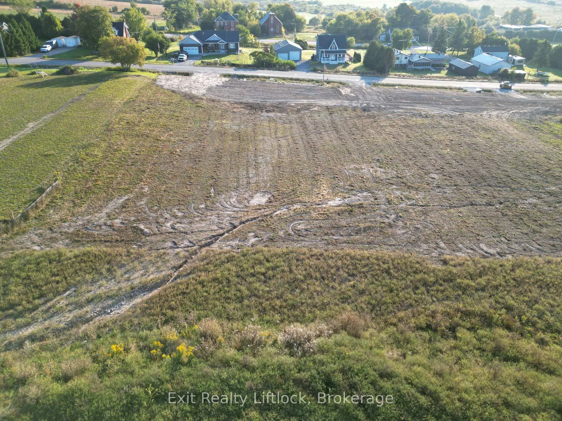 Photo 5 of 1908 Ashley Crescent, Cavan Monaghan, Cavan Twp — HOMEH