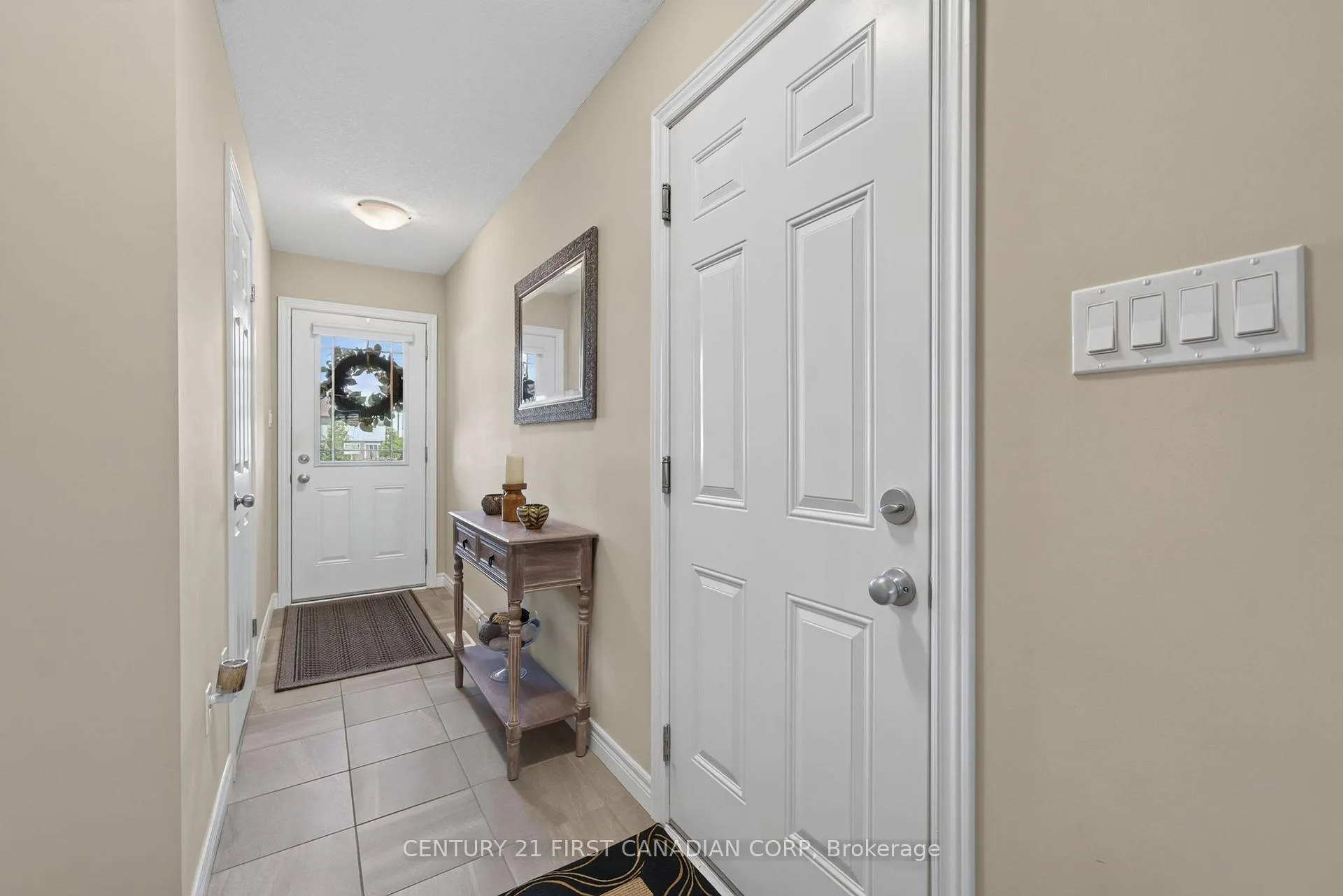 Photo 4 of Unit 23, 1220 Riverbend Road, London, South B — HOMEH