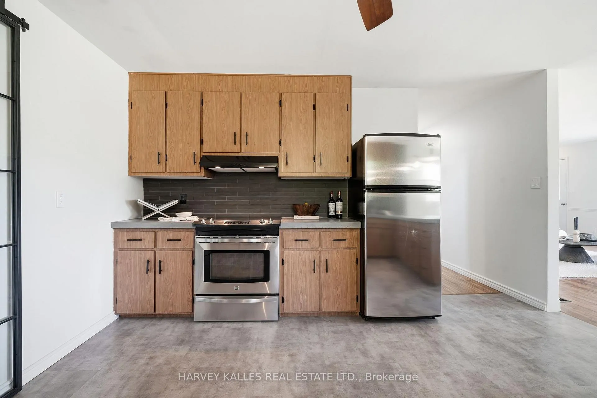 Photo 11 of 511 County Road 8, Prince Edward County, Hallowell Ward — HOMEH