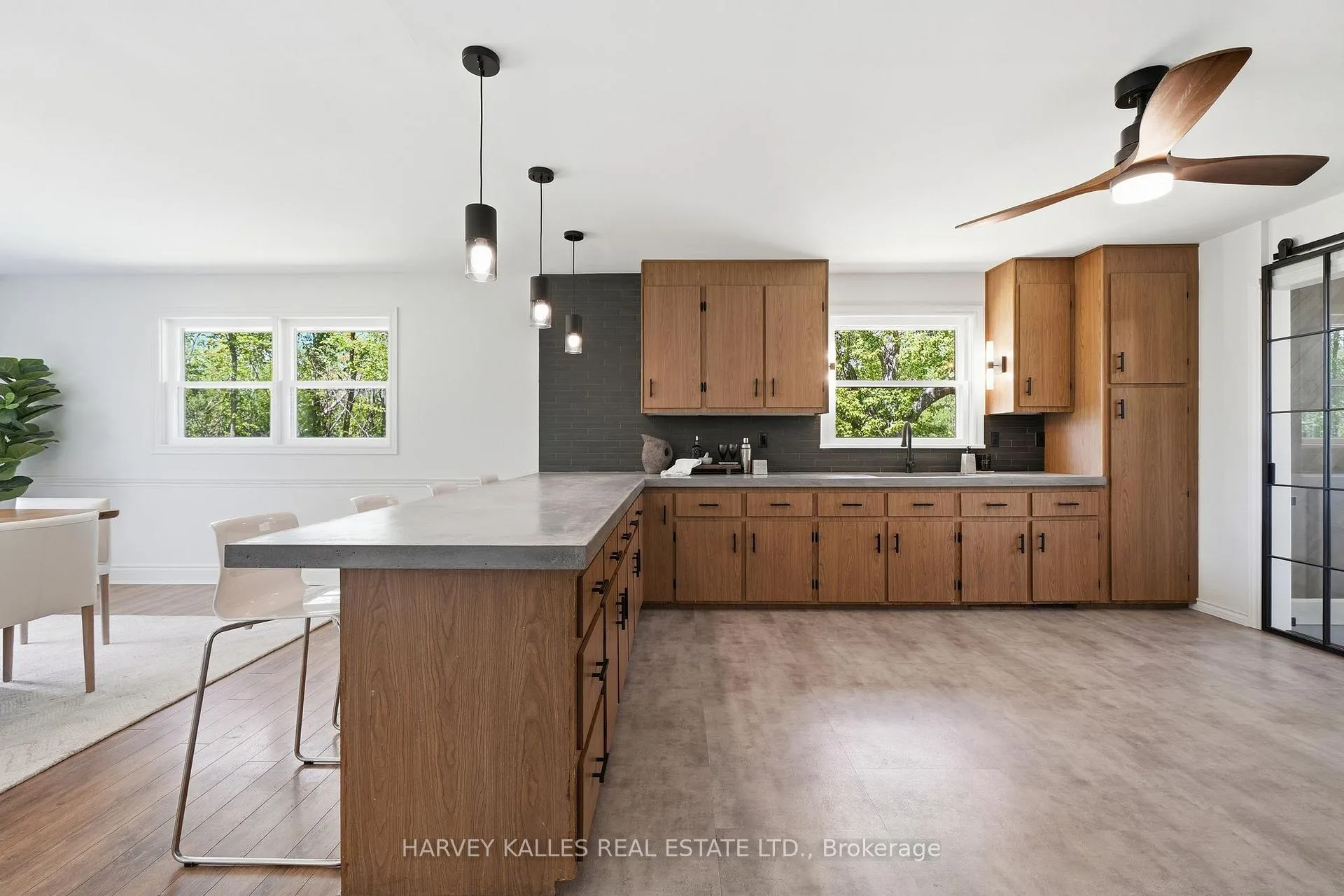 Photo 12 of 511 County Road 8, Prince Edward County, Hallowell Ward — HOMEH