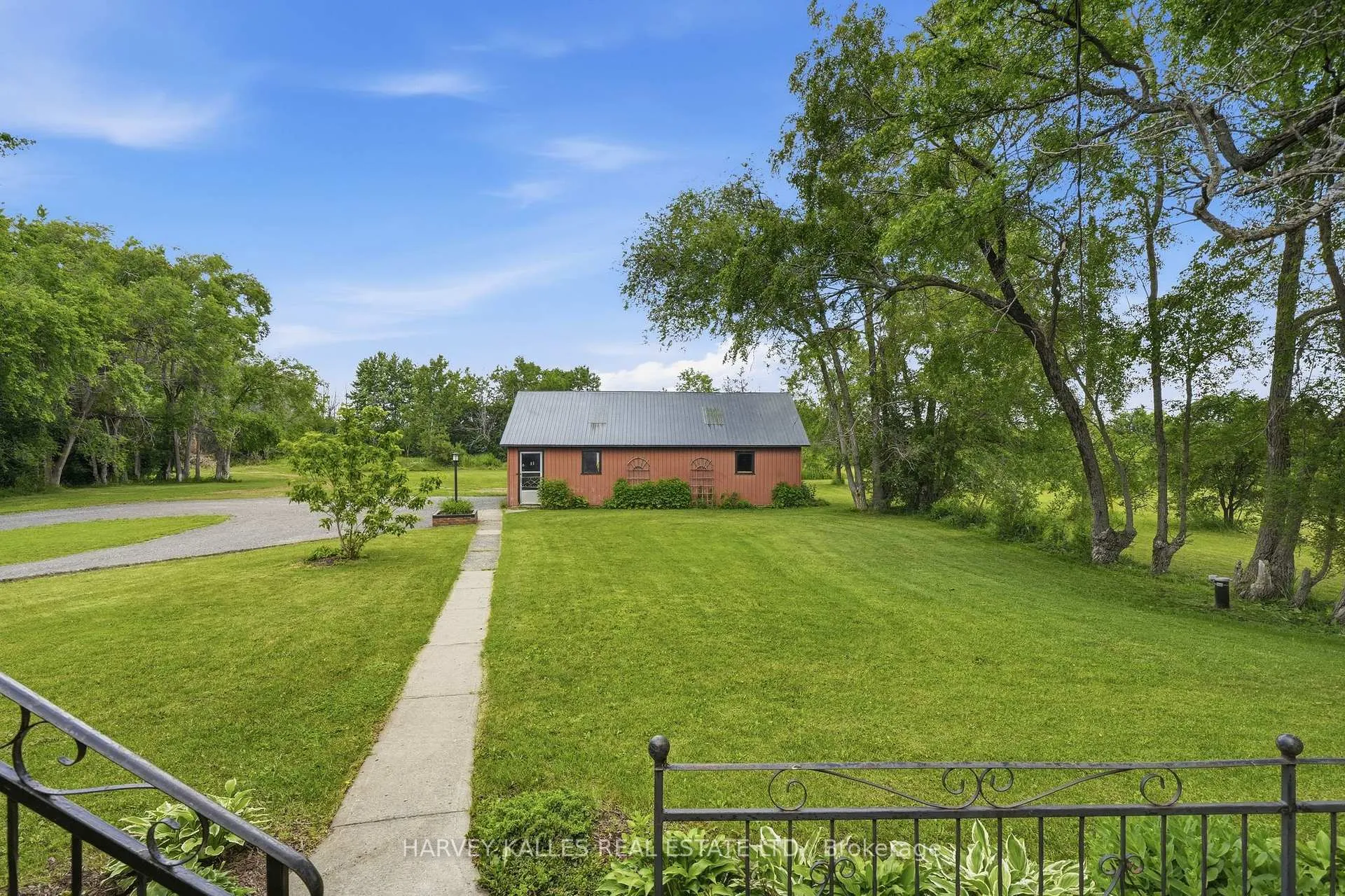 Photo 35 of 511 County Road 8, Prince Edward County, Hallowell Ward — HOMEH