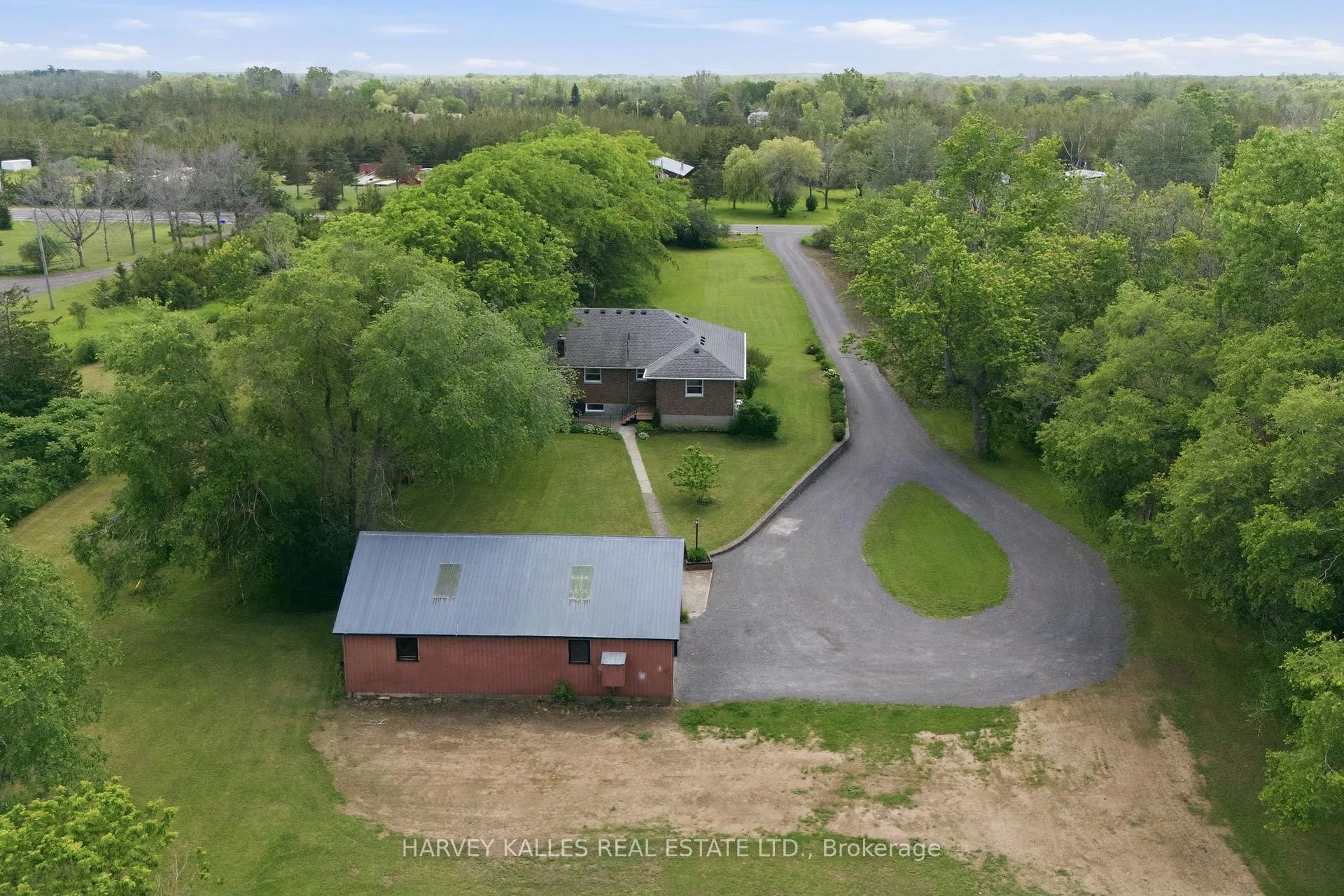 Photo 42 of 511 County Road 8, Prince Edward County, Hallowell Ward — HOMEH