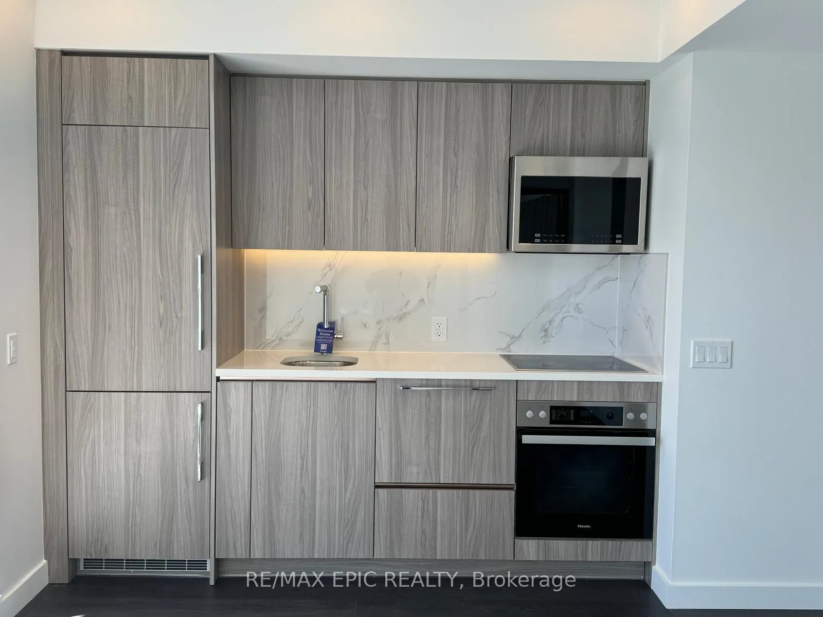Photo 9 of Unit 3610, 38 Widmer Street, Toronto, Waterfront Communities — HOMEH