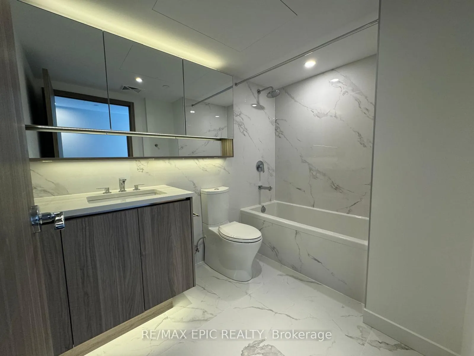 Photo 18 of Unit 3610, 38 Widmer Street, Toronto, Waterfront Communities — HOMEH
