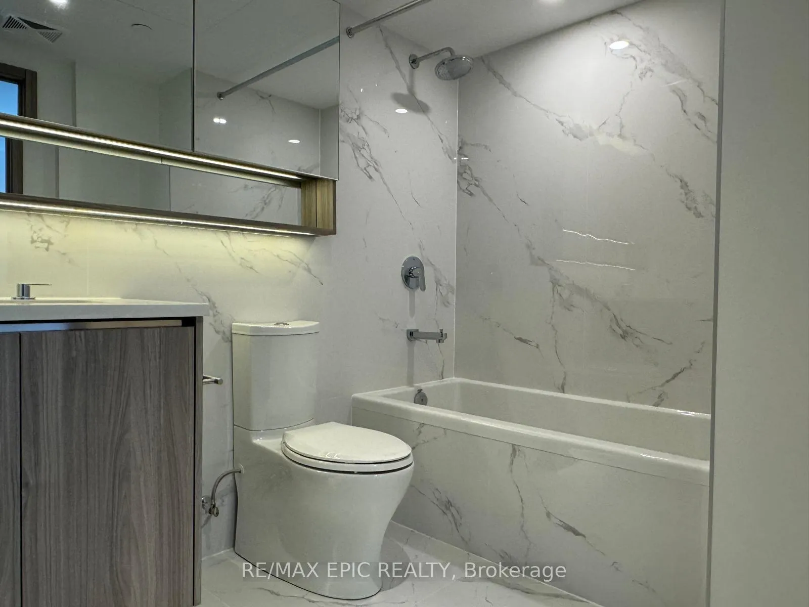Photo 19 of Unit 3610, 38 Widmer Street, Toronto, Waterfront Communities — HOMEH