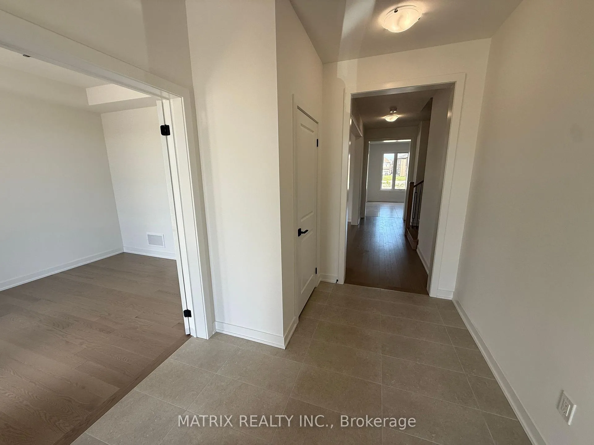 Photo 5 of 73 Pheasant Ridge Drive, Whitby, Rural Whitby — HOMEH