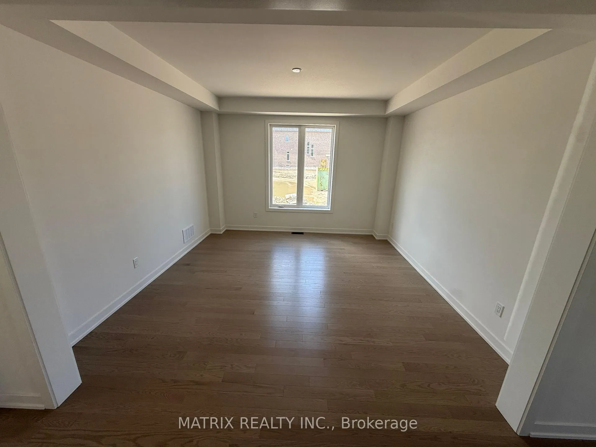 Photo 8 of 73 Pheasant Ridge Drive, Whitby, Rural Whitby — HOMEH