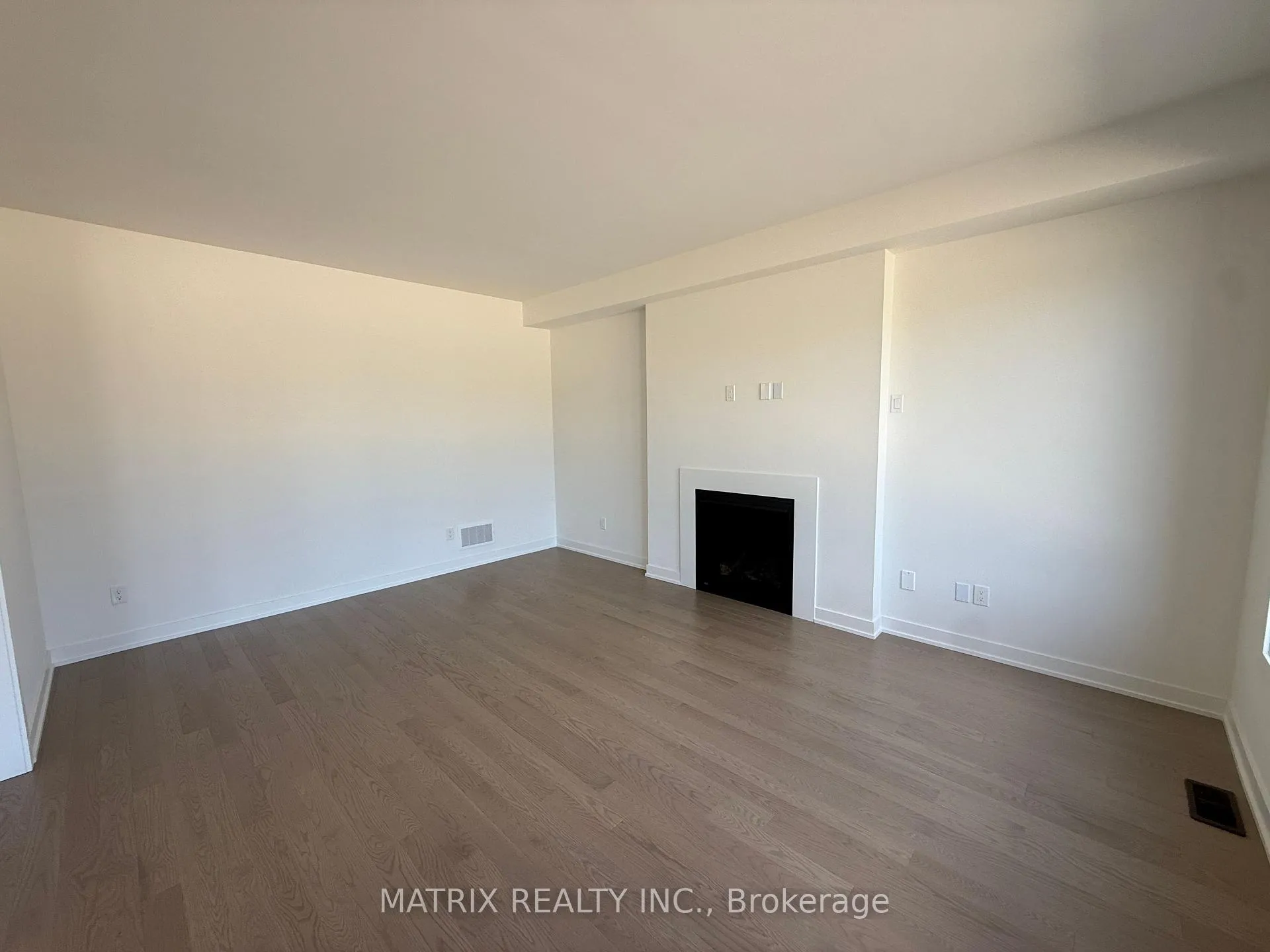 Photo 15 of 73 Pheasant Ridge Drive, Whitby, Rural Whitby — HOMEH