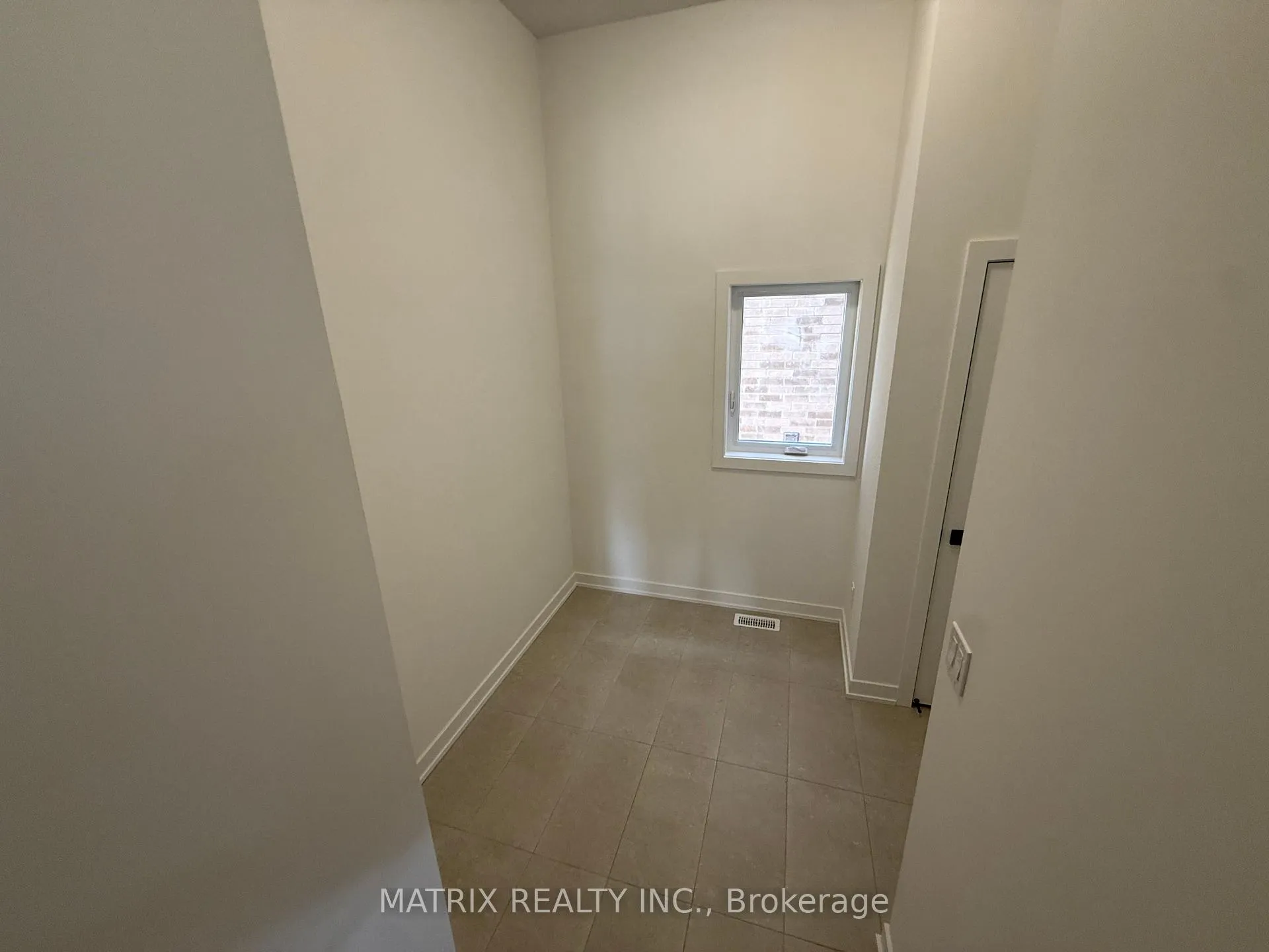 Photo 19 of 73 Pheasant Ridge Drive, Whitby, Rural Whitby — HOMEH