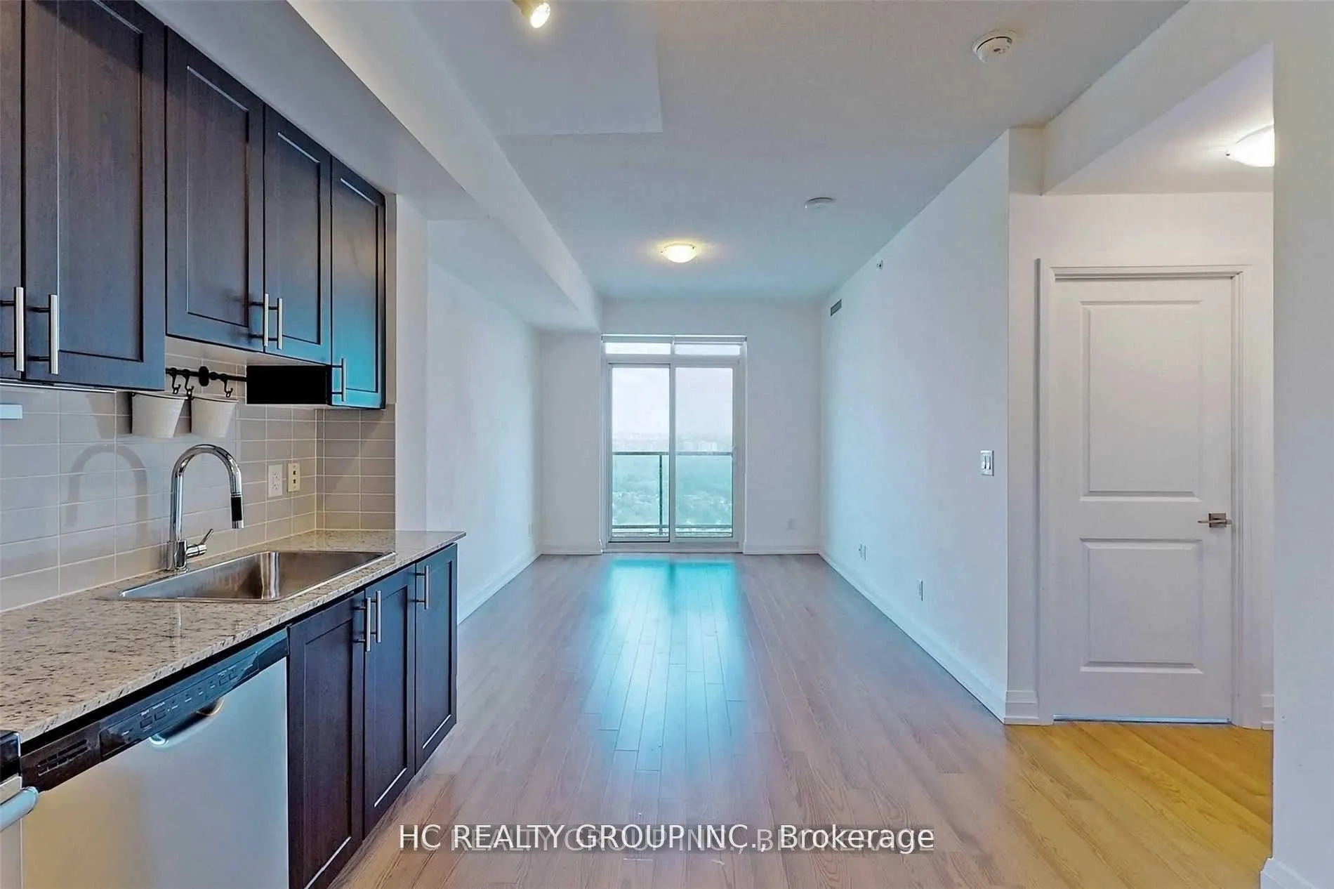 Photo 11 of Unit 2305, 7171 Yonge Street, Markham, Grandview — HOMEH