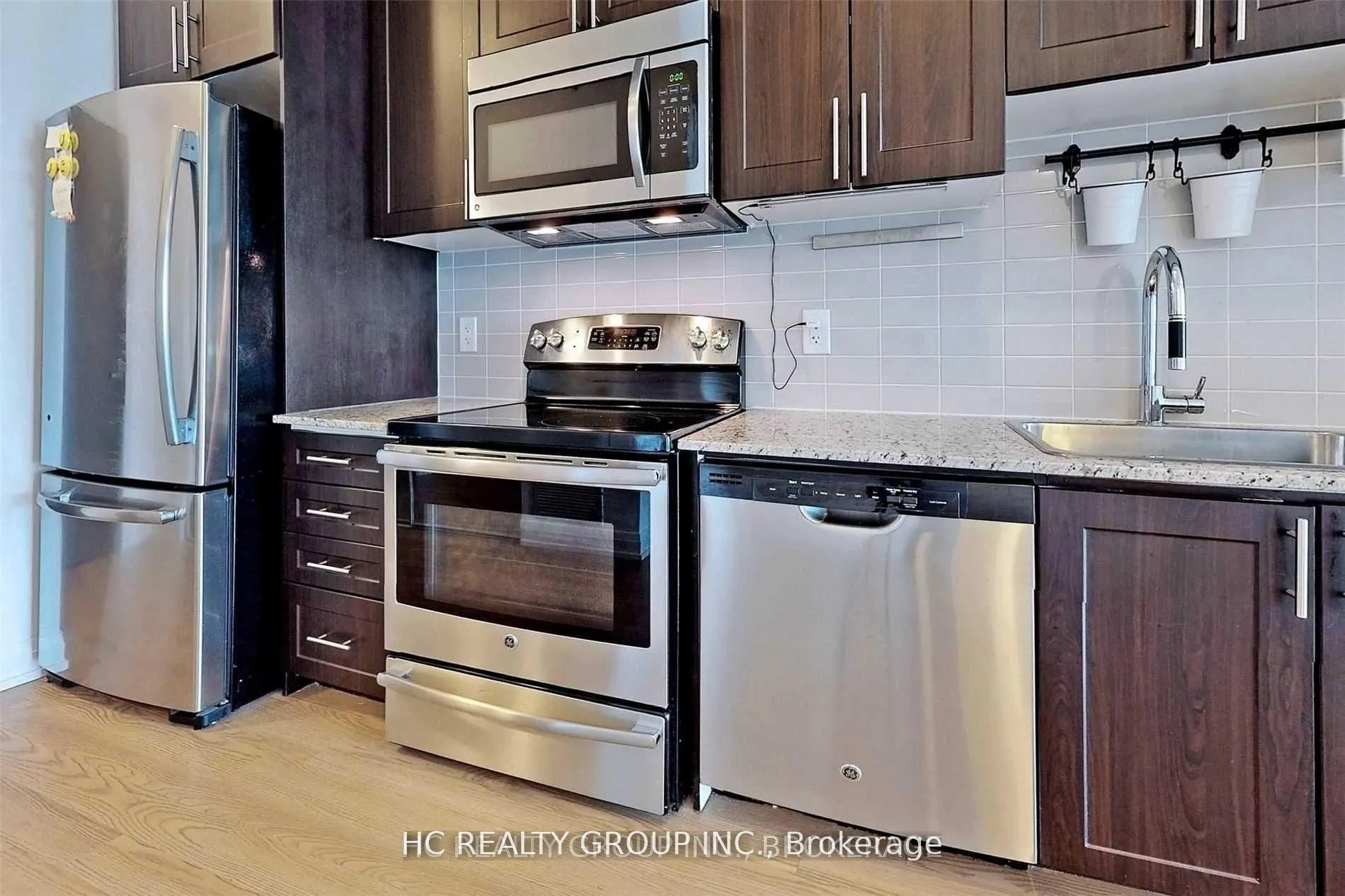 Photo 12 of Unit 2305, 7171 Yonge Street, Markham, Grandview — HOMEH