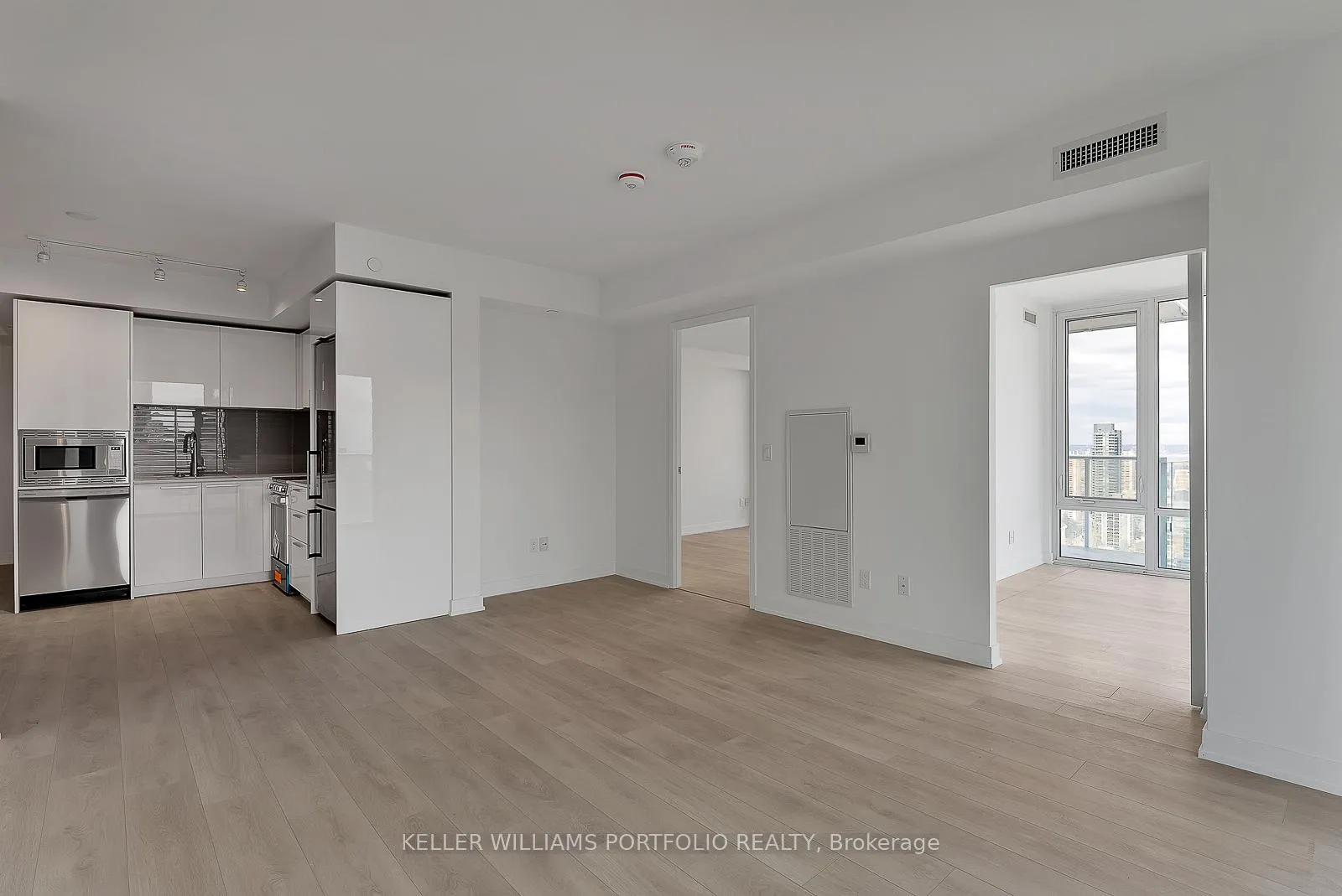 Photo 12 of Unit 3309, 501 Yonge Street, Toronto, Church-Yonge Corridor — HOMEH