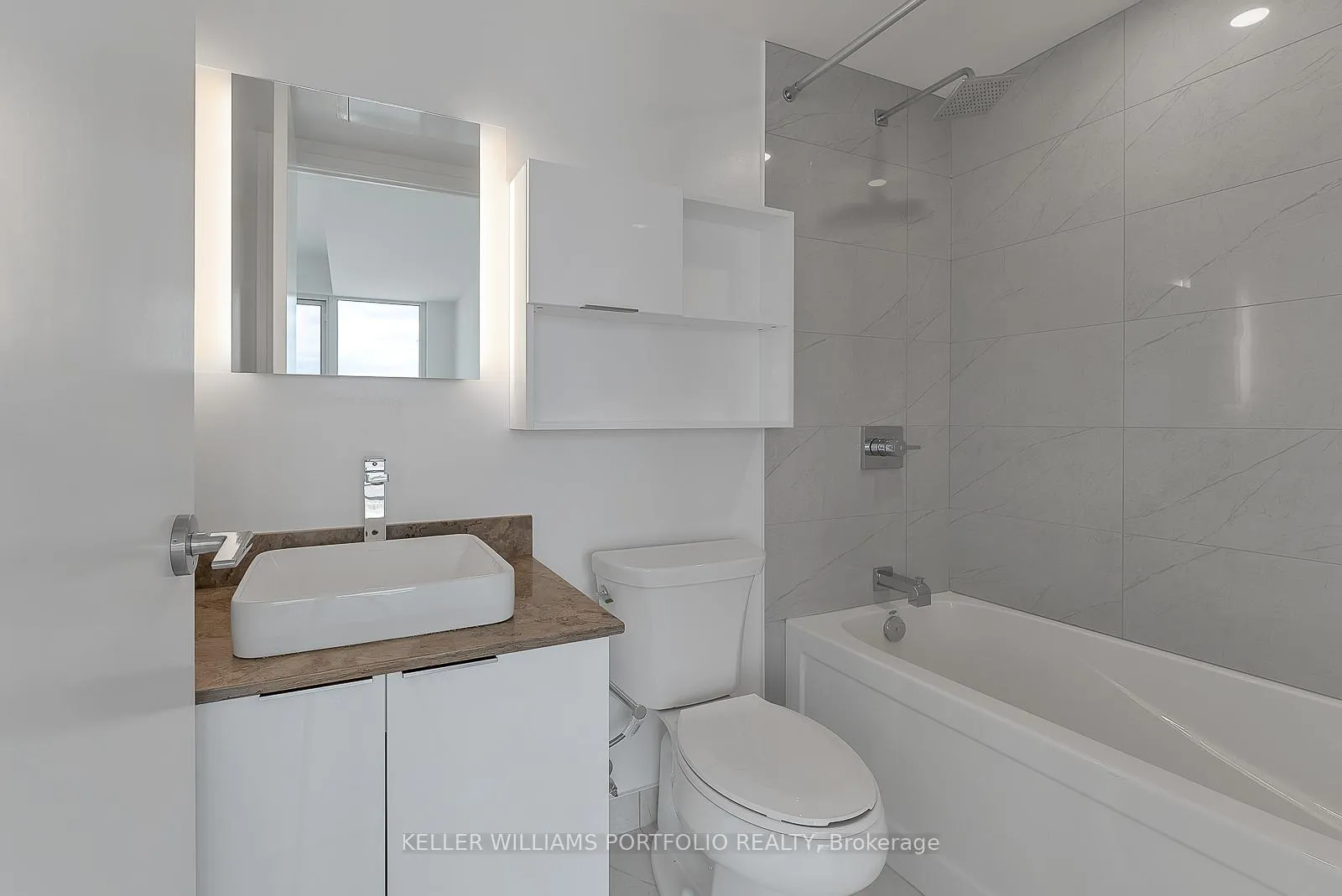 Photo 17 of Unit 3309, 501 Yonge Street, Toronto, Church-Yonge Corridor — HOMEH