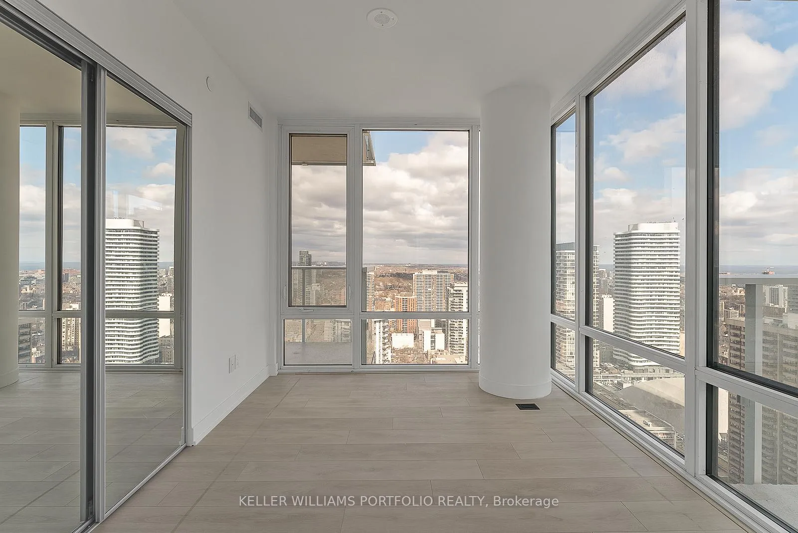 Photo 18 of Unit 3309, 501 Yonge Street, Toronto, Church-Yonge Corridor — HOMEH