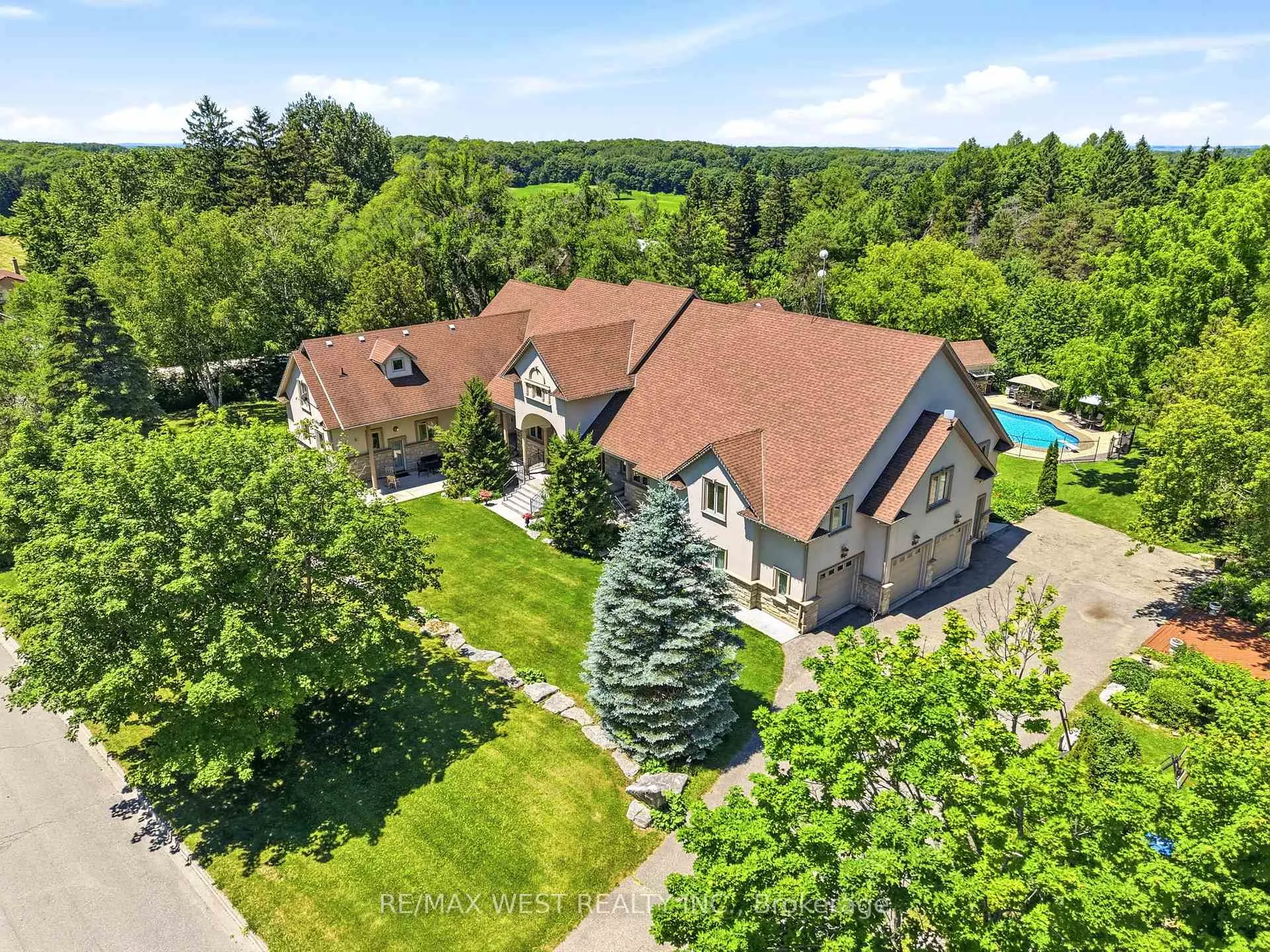 Photo 1 of 2 Kingswood Drive, King, Rural King — HOMEH