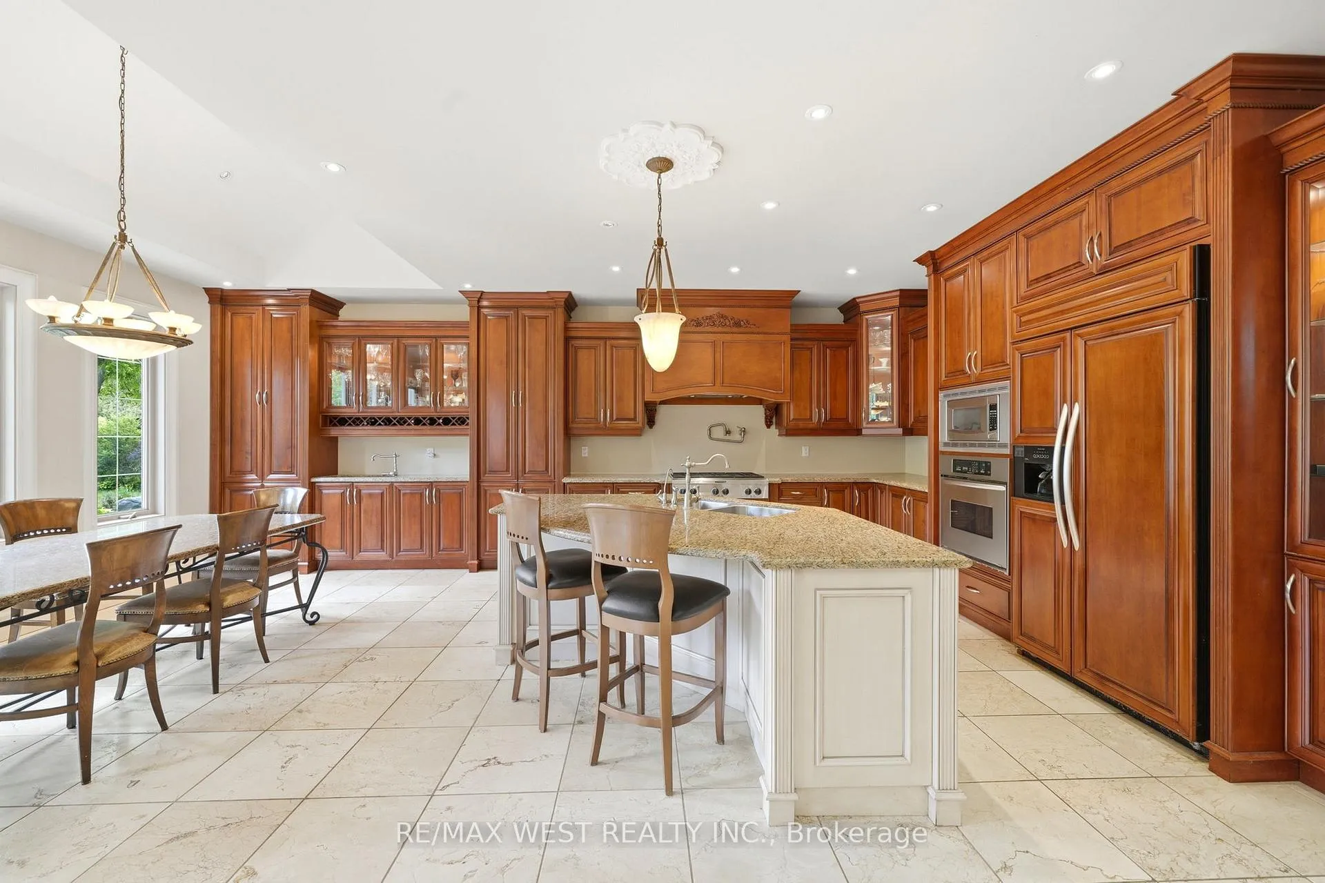 Photo 6 of 2 Kingswood Drive, King, Rural King — HOMEH
