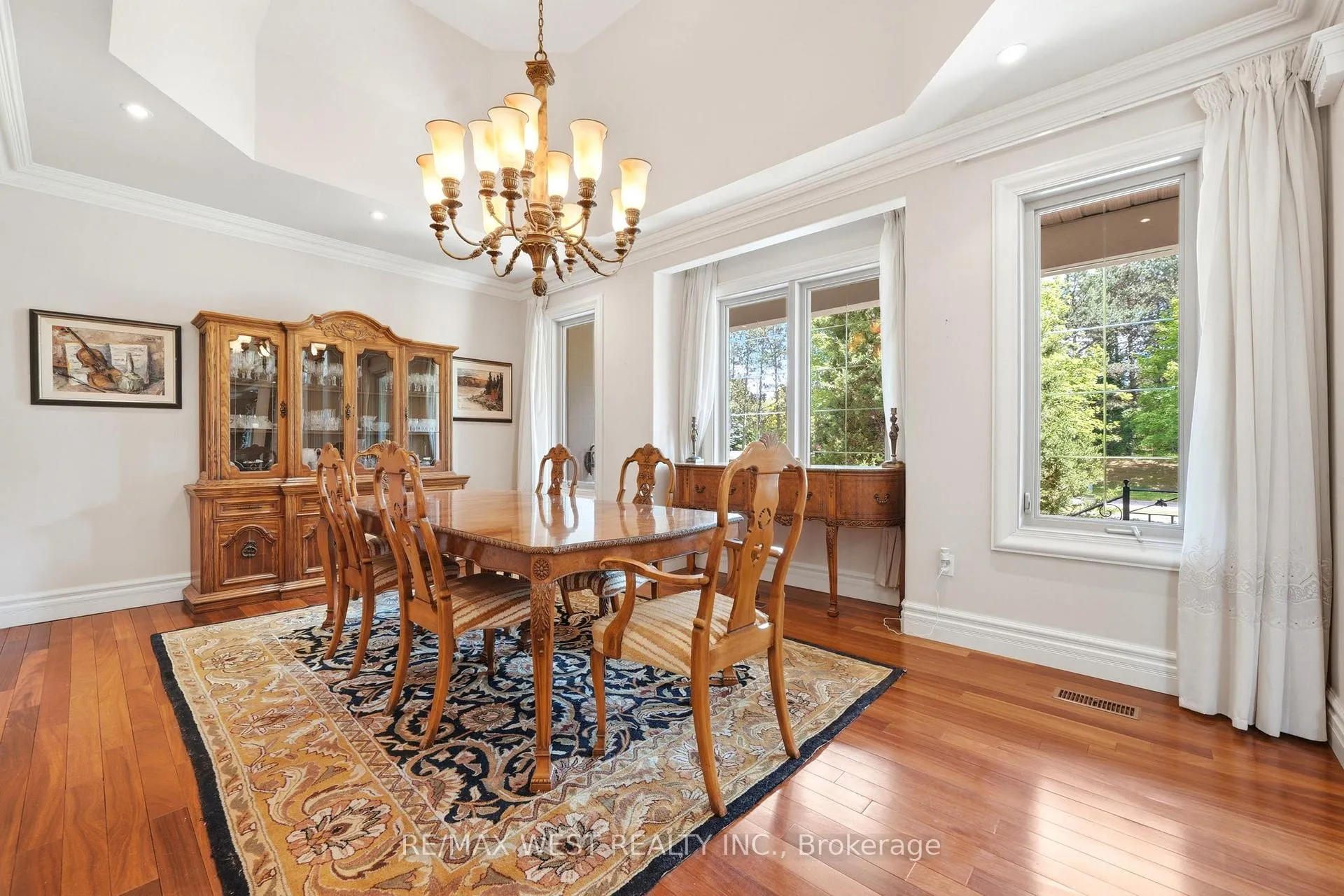 Photo 10 of 2 Kingswood Drive, King, Rural King — HOMEH