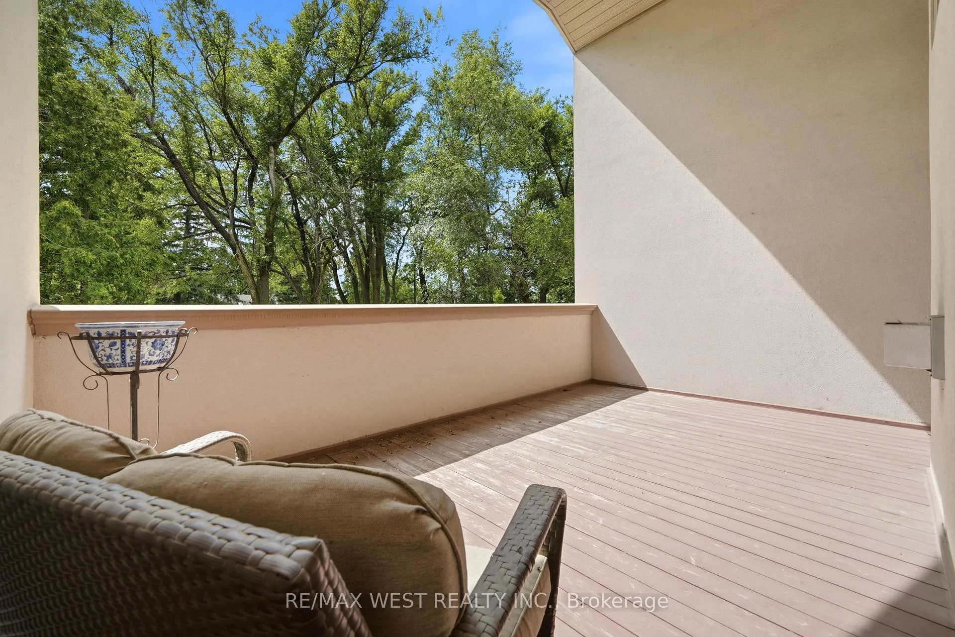 Photo 15 of 2 Kingswood Drive, King, Rural King — HOMEH