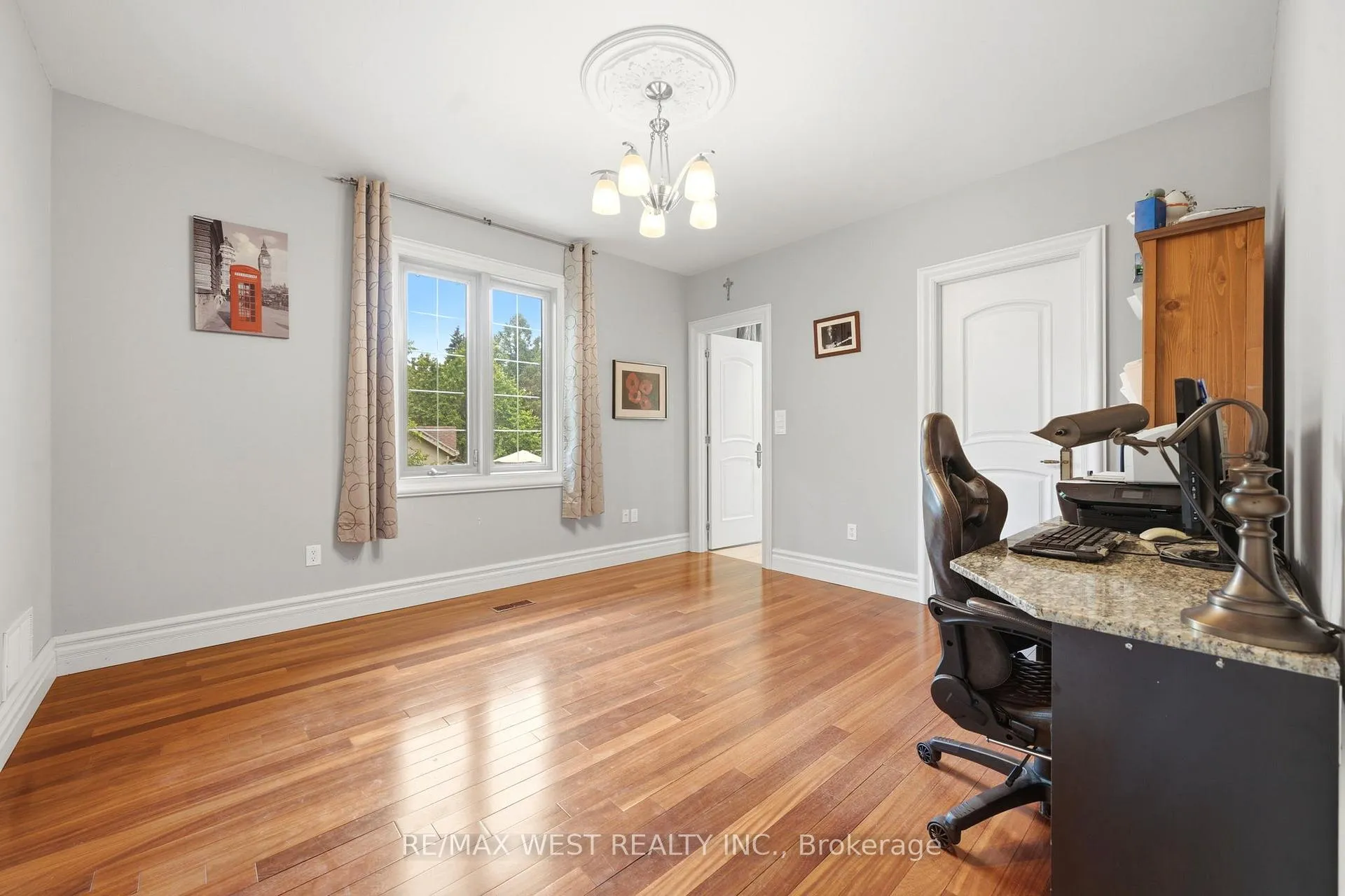 Photo 17 of 2 Kingswood Drive, King, Rural King — HOMEH