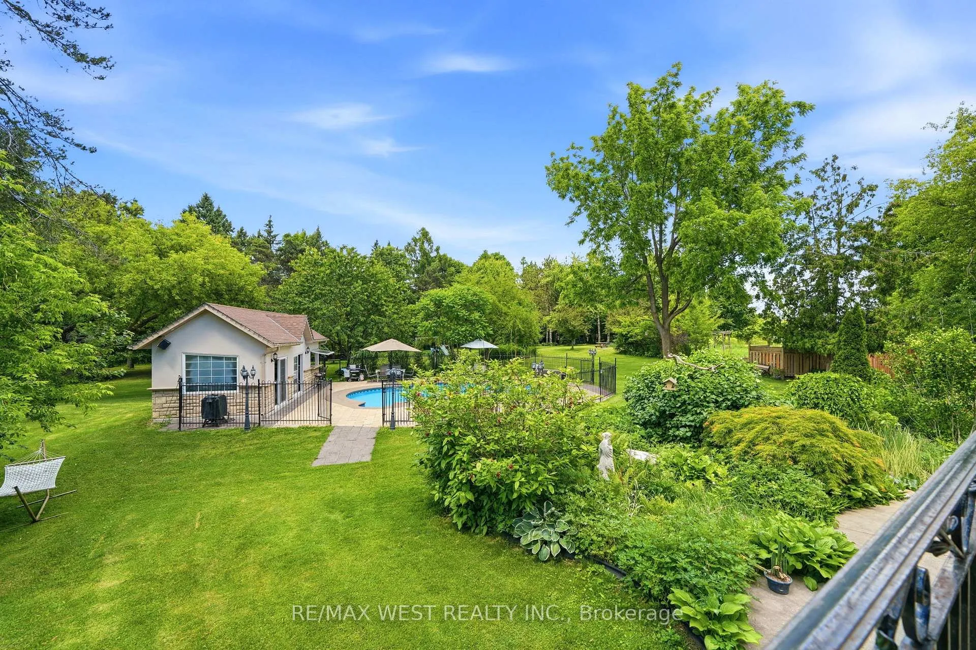 Photo 32 of 2 Kingswood Drive, King, Rural King — HOMEH