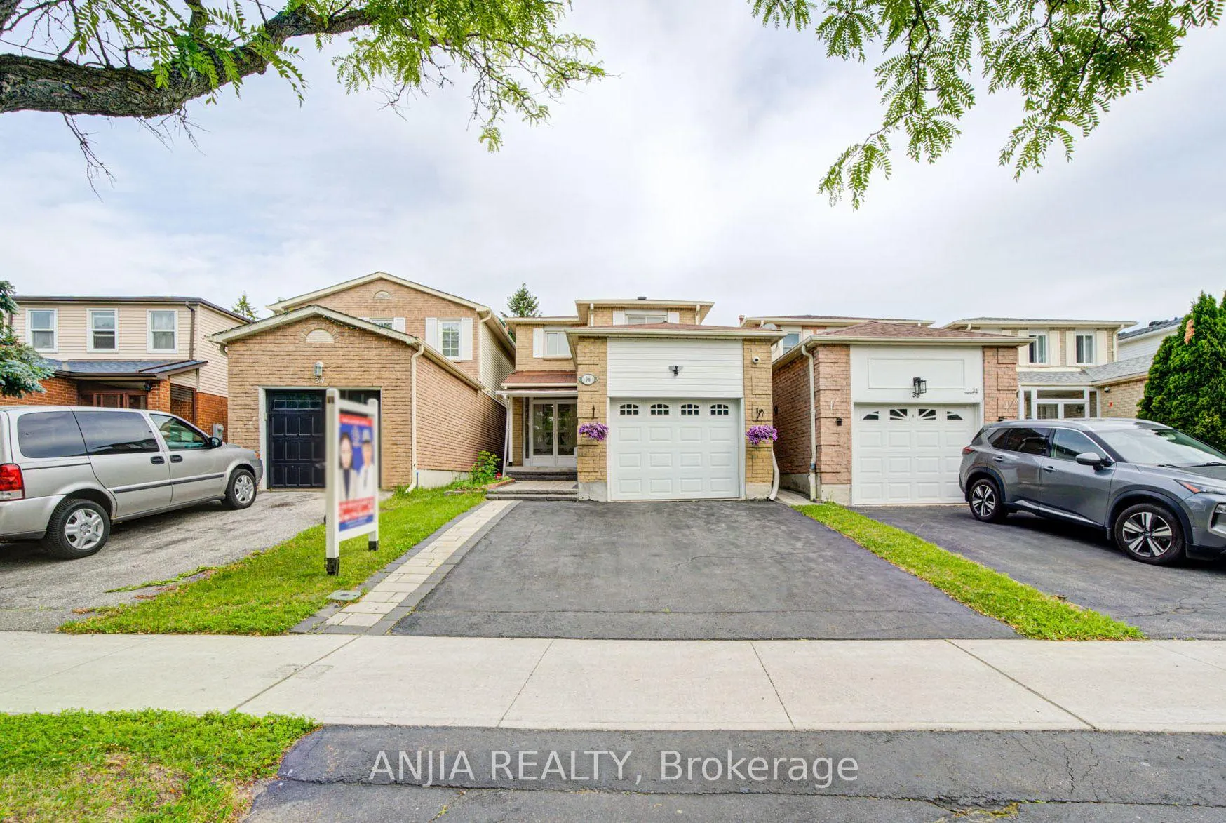 Photo 1 of 36 Ponymill Drive, Scarborough, Milliken — HOMEH