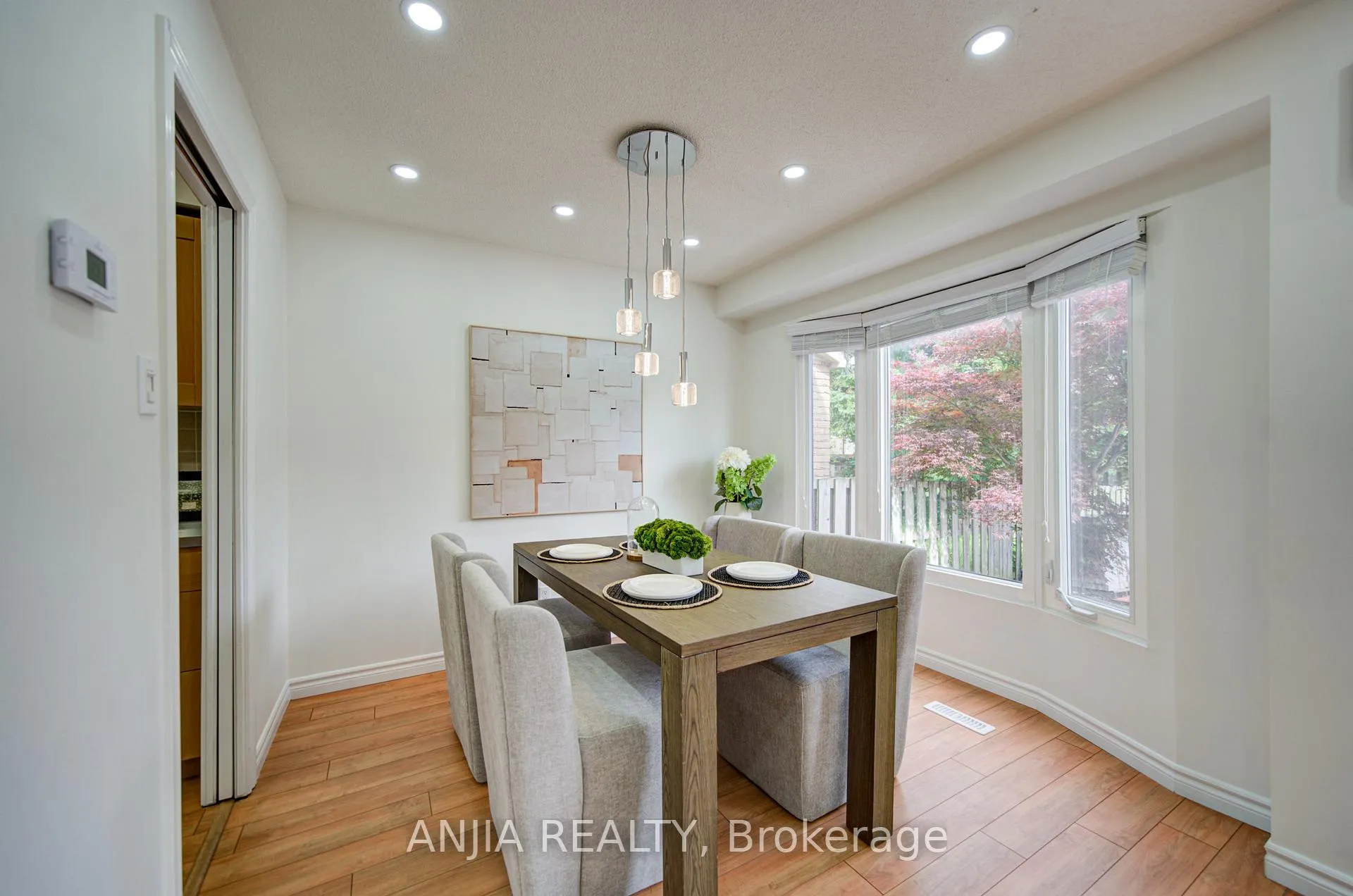 Photo 20 of 36 Ponymill Drive, Scarborough, Milliken — HOMEH