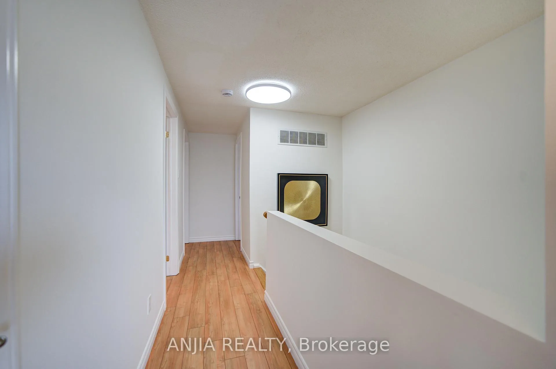 Photo 24 of 36 Ponymill Drive, Scarborough, Milliken — HOMEH