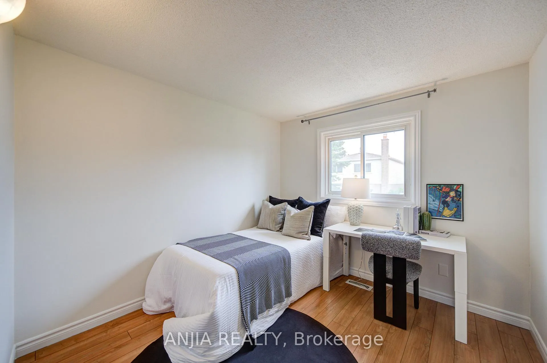 Photo 32 of 36 Ponymill Drive, Scarborough, Milliken — HOMEH