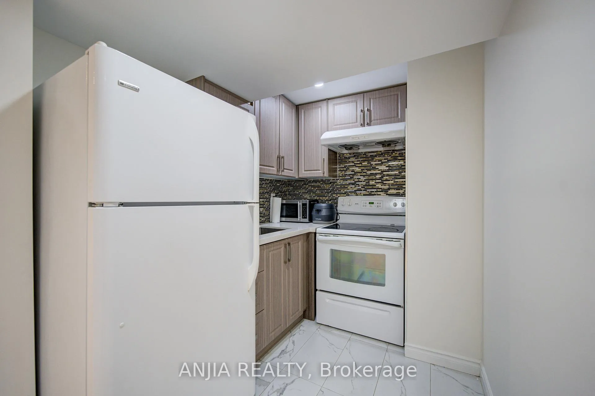 Photo 44 of 36 Ponymill Drive, Scarborough, Milliken — HOMEH