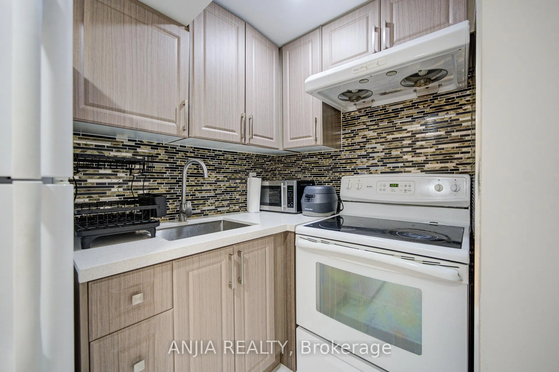 Photo 45 of 36 Ponymill Drive, Scarborough, Milliken — HOMEH