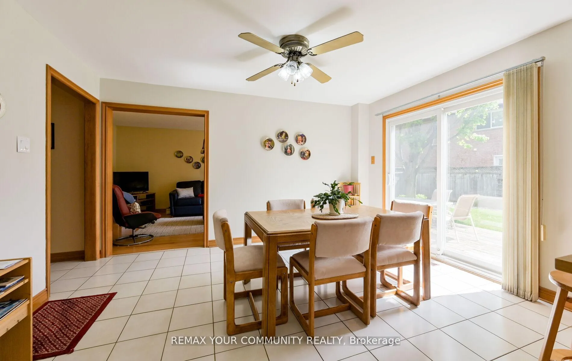 Photo 6 of 2 Ballard Crescent, Newmarket, Armitage — HOMEH