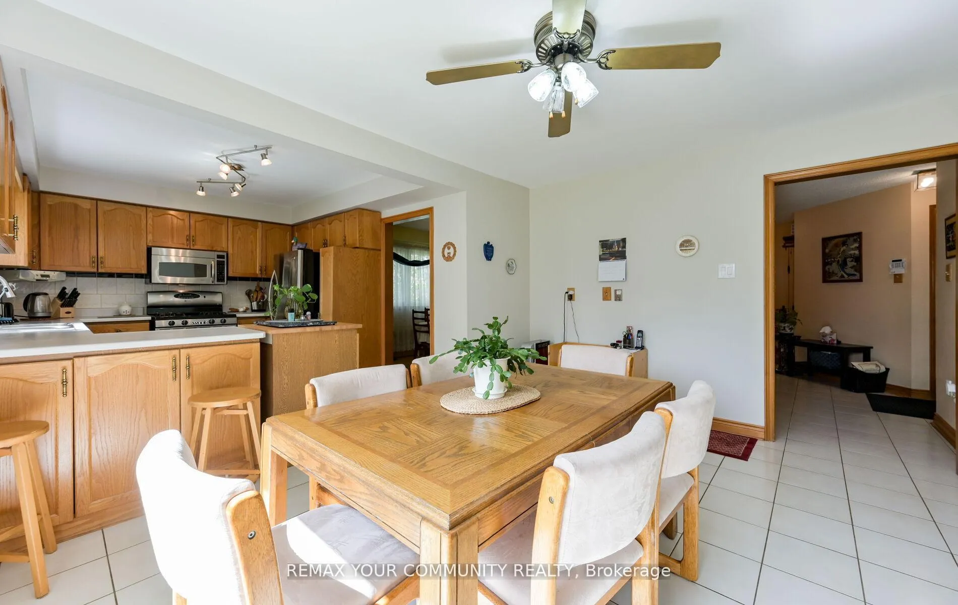 Photo 7 of 2 Ballard Crescent, Newmarket, Armitage — HOMEH