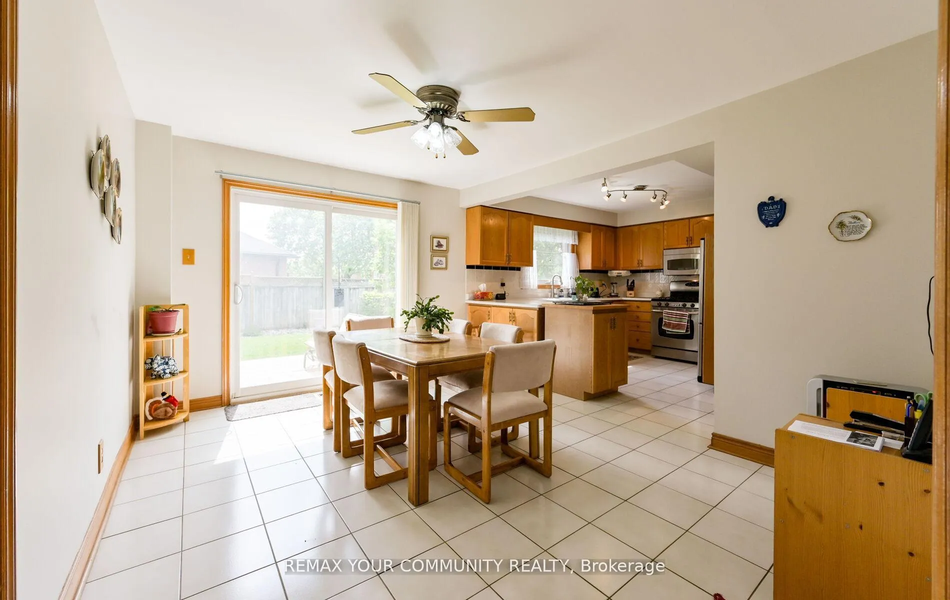 Photo 5 of 2 Ballard Crescent, Newmarket, Armitage — HOMEH