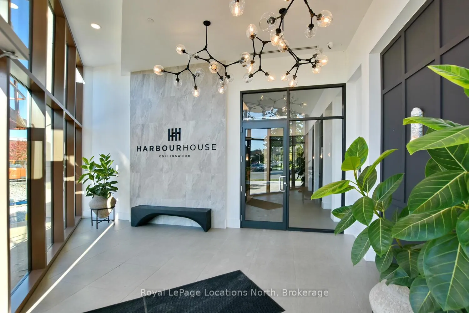 Photo 3 of Unit 603, 31 Huron Street, Collingwood — HOMEH