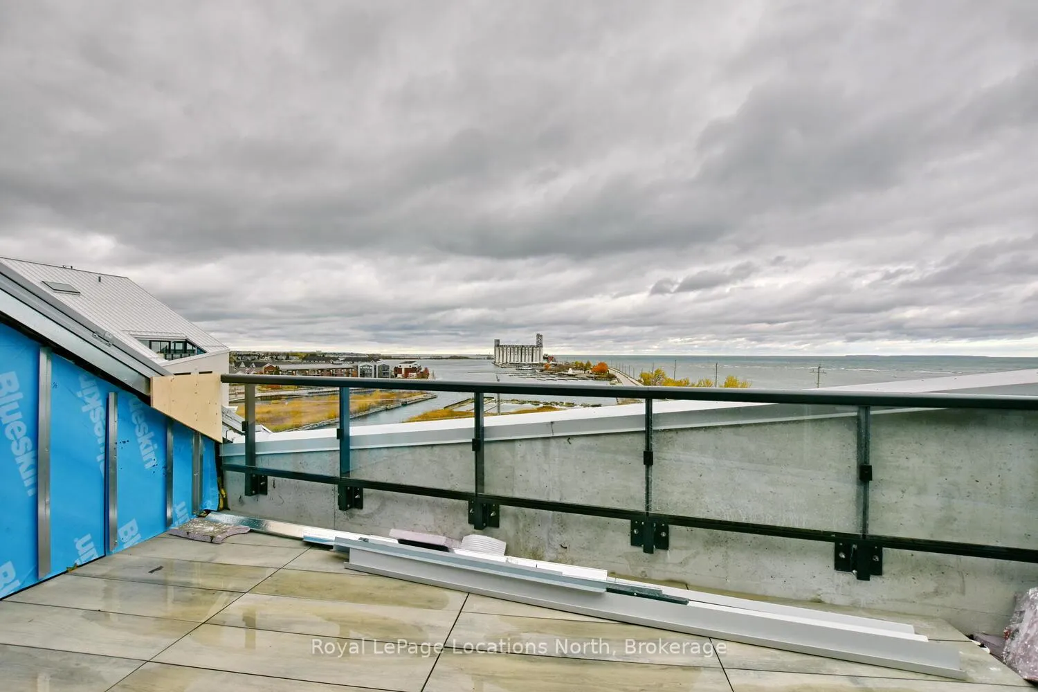 Photo 8 of Unit 603, 31 Huron Street, Collingwood — HOMEH