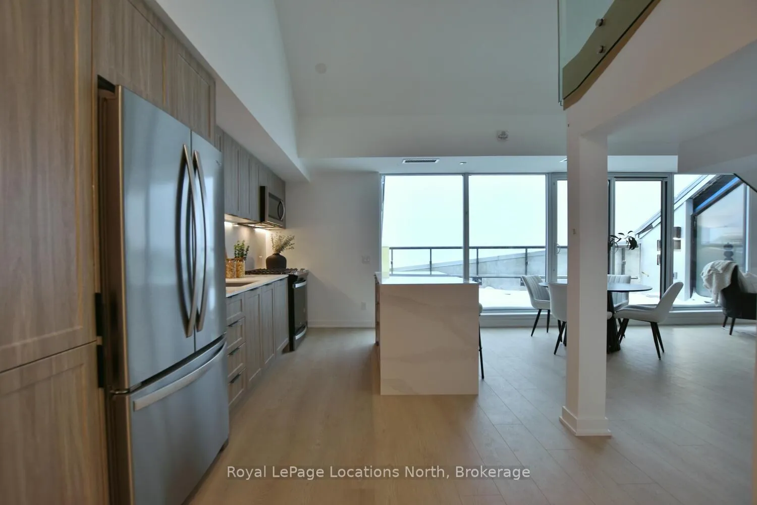 Photo 16 of Unit 603, 31 Huron Street, Collingwood — HOMEH