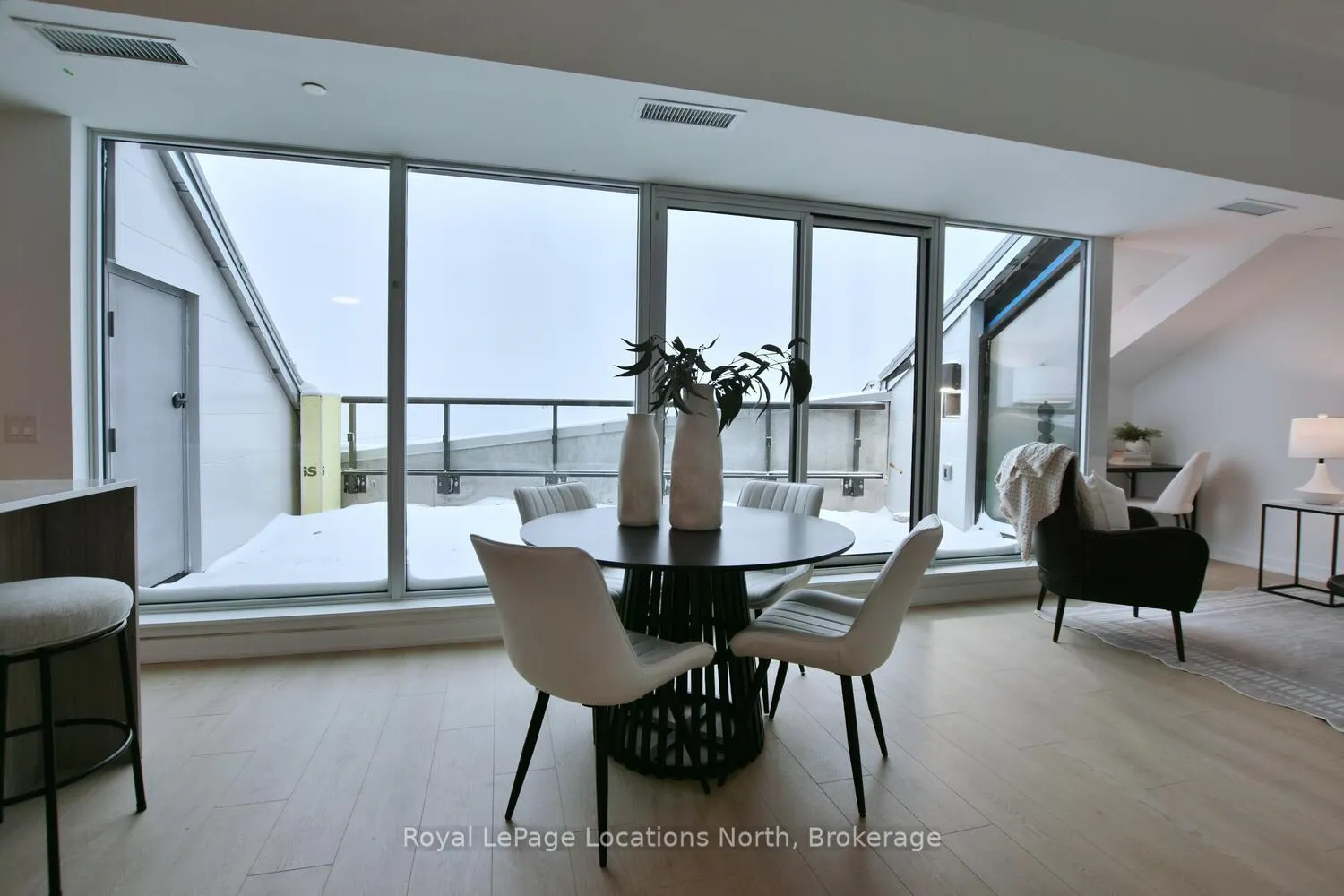 Photo 20 of Unit 603, 31 Huron Street, Collingwood — HOMEH