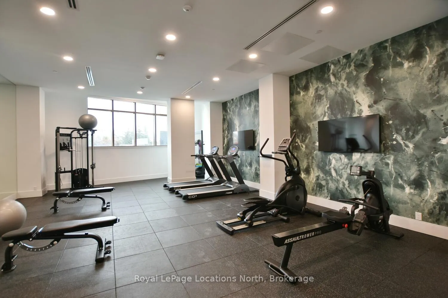 Photo 36 of Unit 603, 31 Huron Street, Collingwood — HOMEH