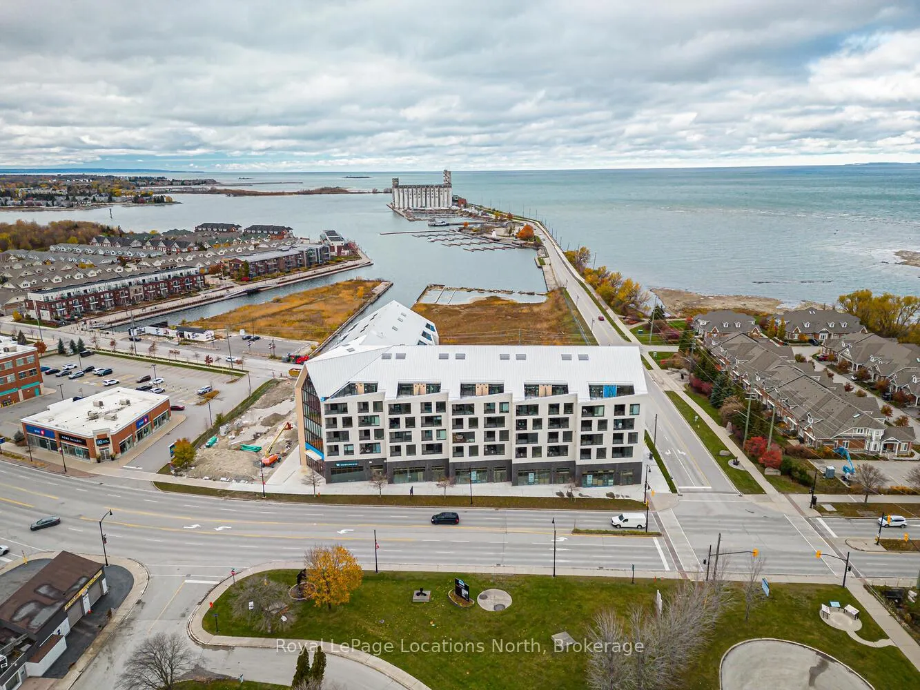 Photo 47 of Unit 603, 31 Huron Street, Collingwood — HOMEH
