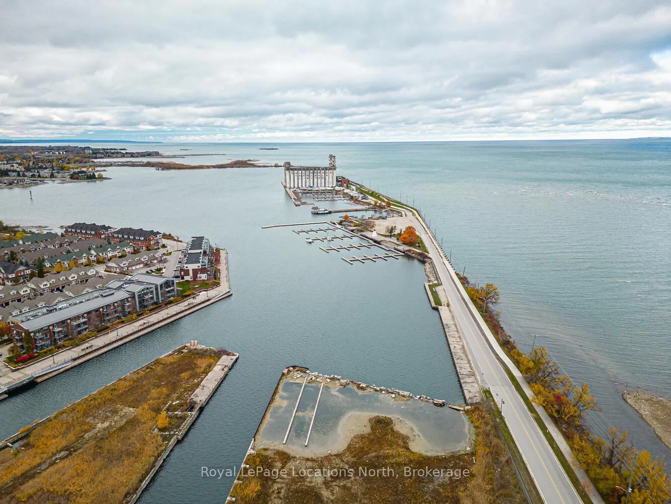 Photo 49 of Unit 603, 31 Huron Street, Collingwood — HOMEH