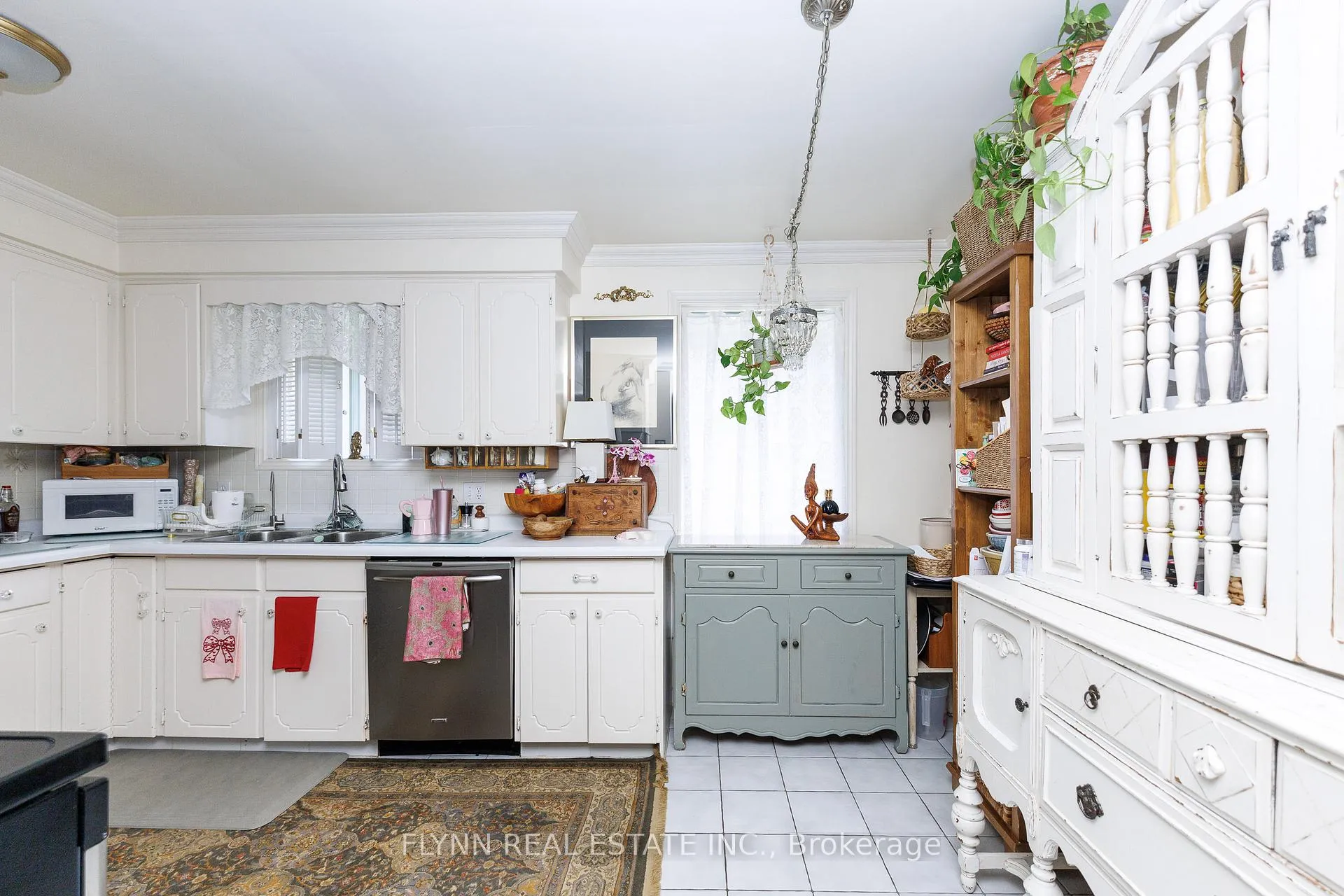 Photo 8 of 33 Adel Drive, St. Catharines, Carlton/Bunting — HOMEH