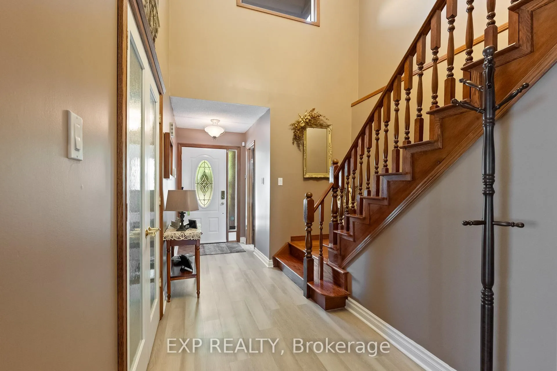 Photo 4 of 38 Capri Street, Thorold, Confederation Heights — HOMEH
