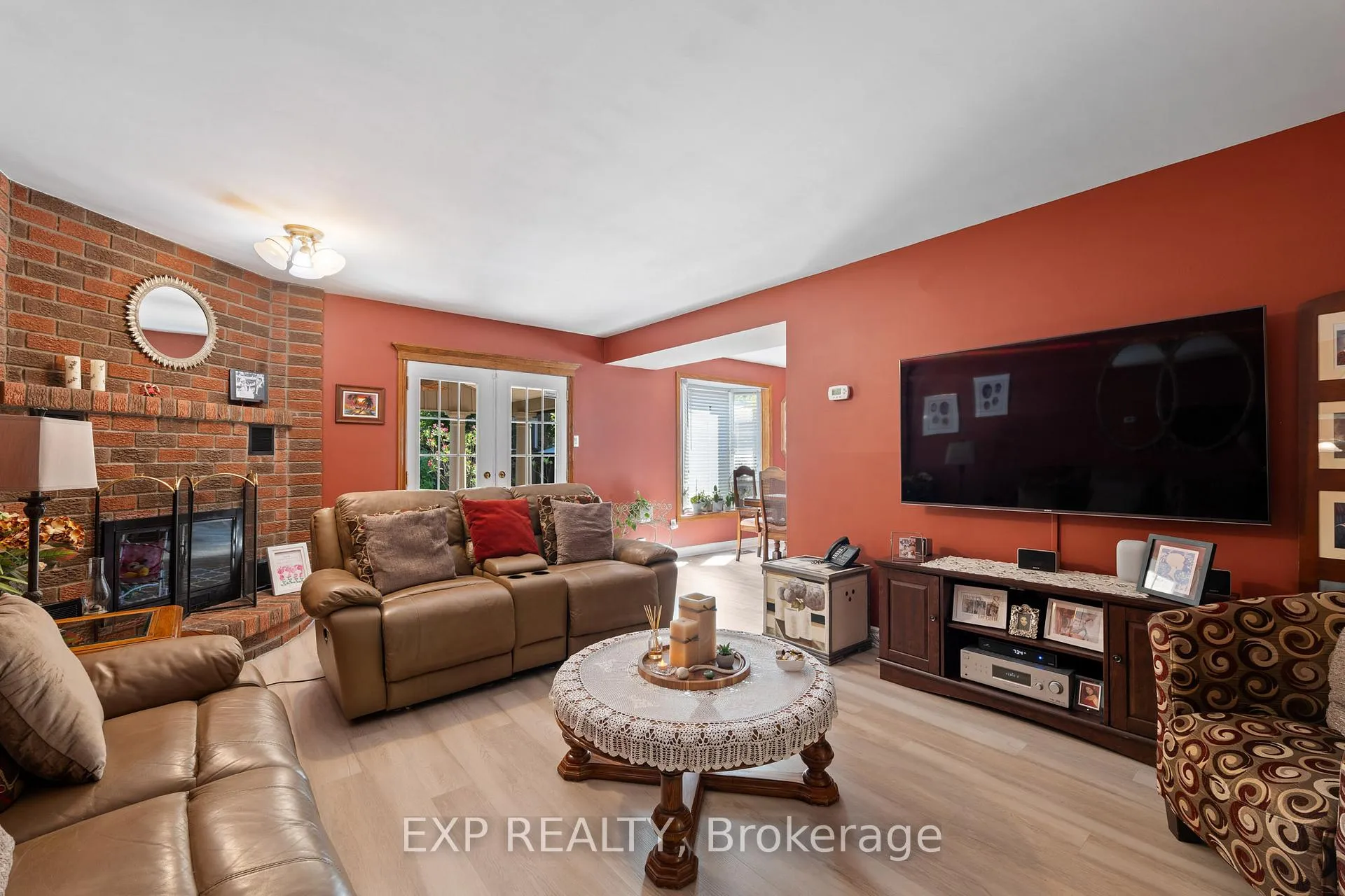 Photo 7 of 38 Capri Street, Thorold, Confederation Heights — HOMEH