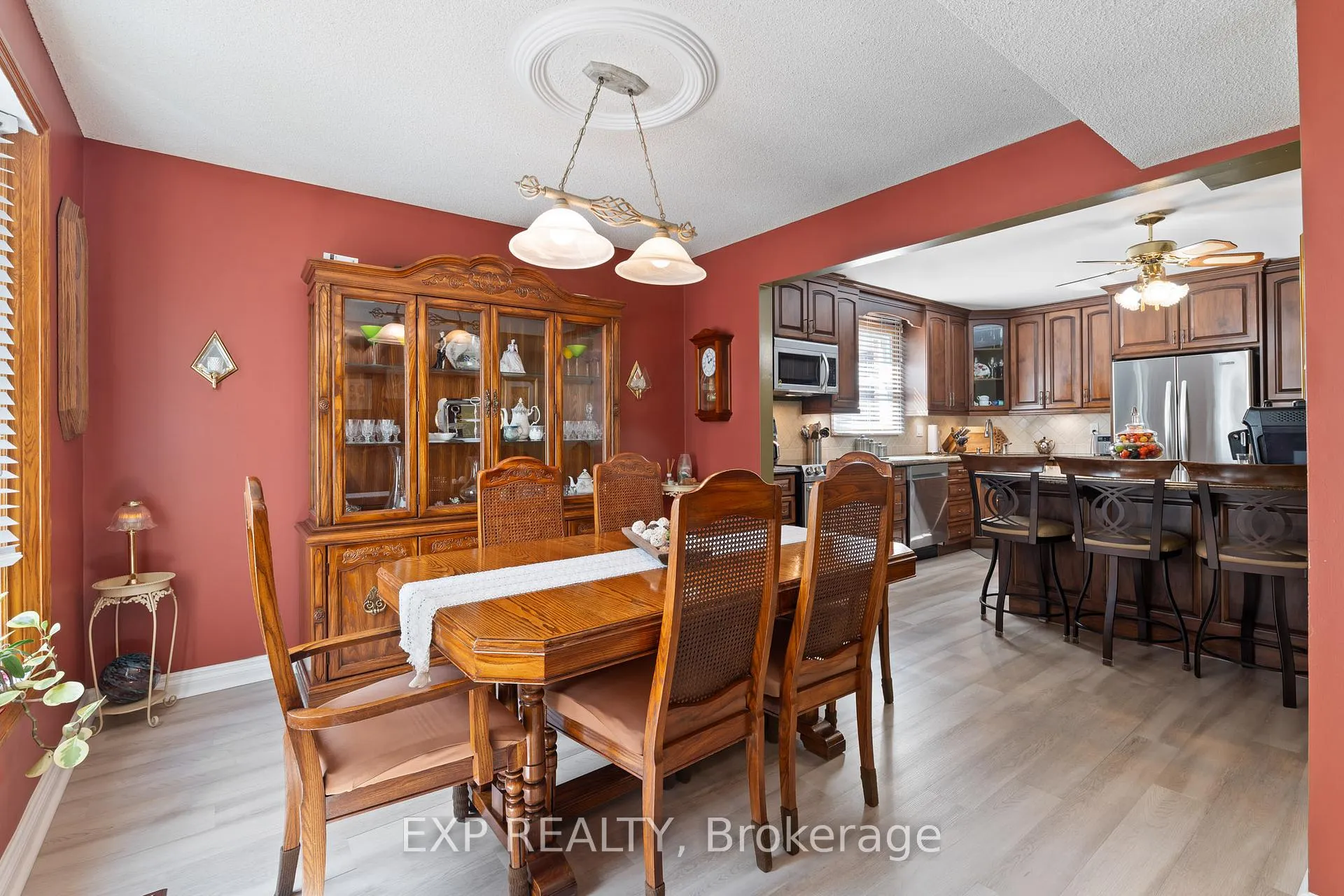 Photo 9 of 38 Capri Street, Thorold, Confederation Heights — HOMEH